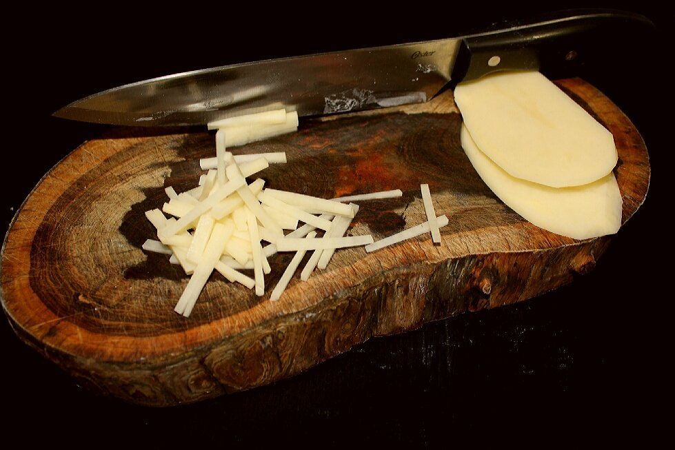 patata bacalao receta corte cuchillo