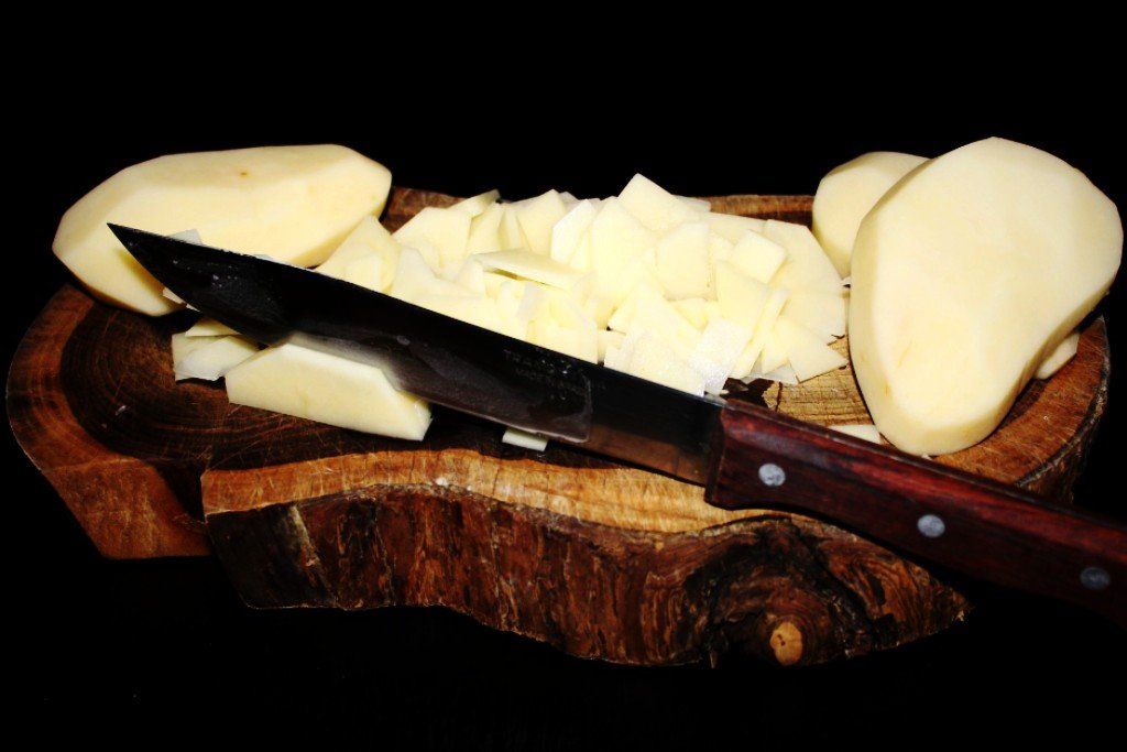 ingredientes tortilla huevos patatas receta dieta amor recipe spain food comida cortar cuchillo