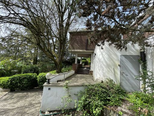 Architektenbungalow mit Wertsteigerungspotenzial.