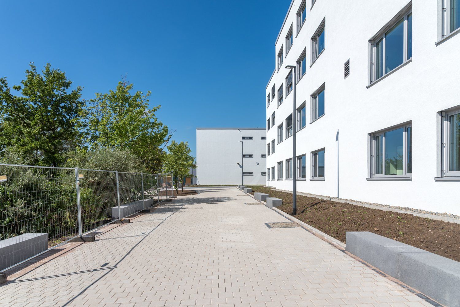 Schlüsselübergabe der SBBS “F.J. Bertuch” in WeimarSchöndorf