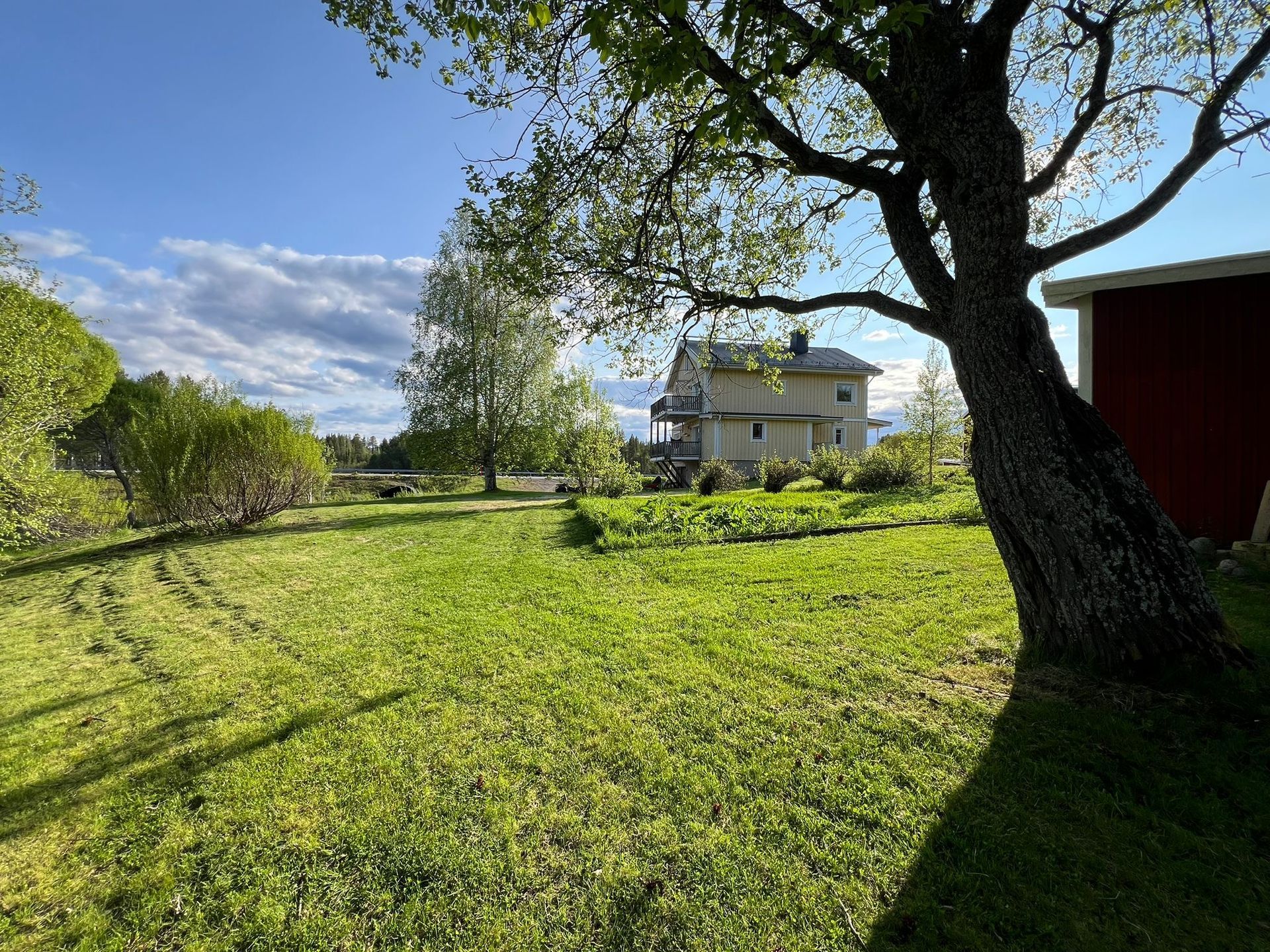 Garten der Villa Aurora. Haus am See