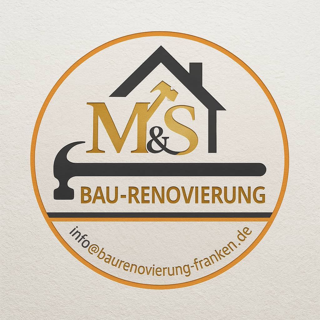 Logo: Kreis mit Haus-Symbol, Hammer, „M&S“, „BAU-RENOVIERUNG“ und E-Mail-Adresse in Orange, Schwarz und Gold.