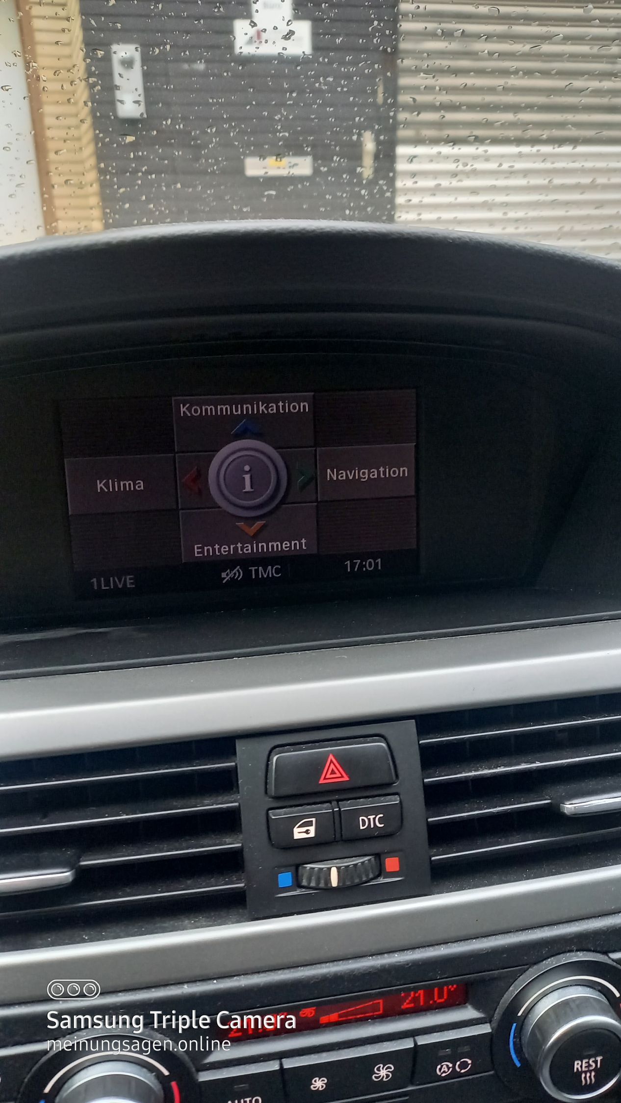 BMW 320i Limousine Baujahr 2008 Meldung Bordcomputer Navi