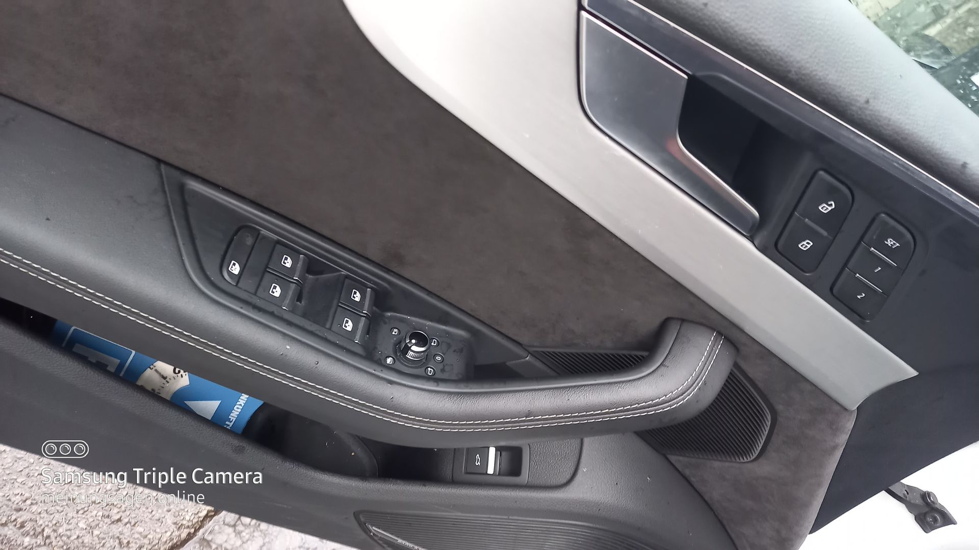 Audi A5-Baujahr 2019-Knöpfe Fahrertür-Fensterheber