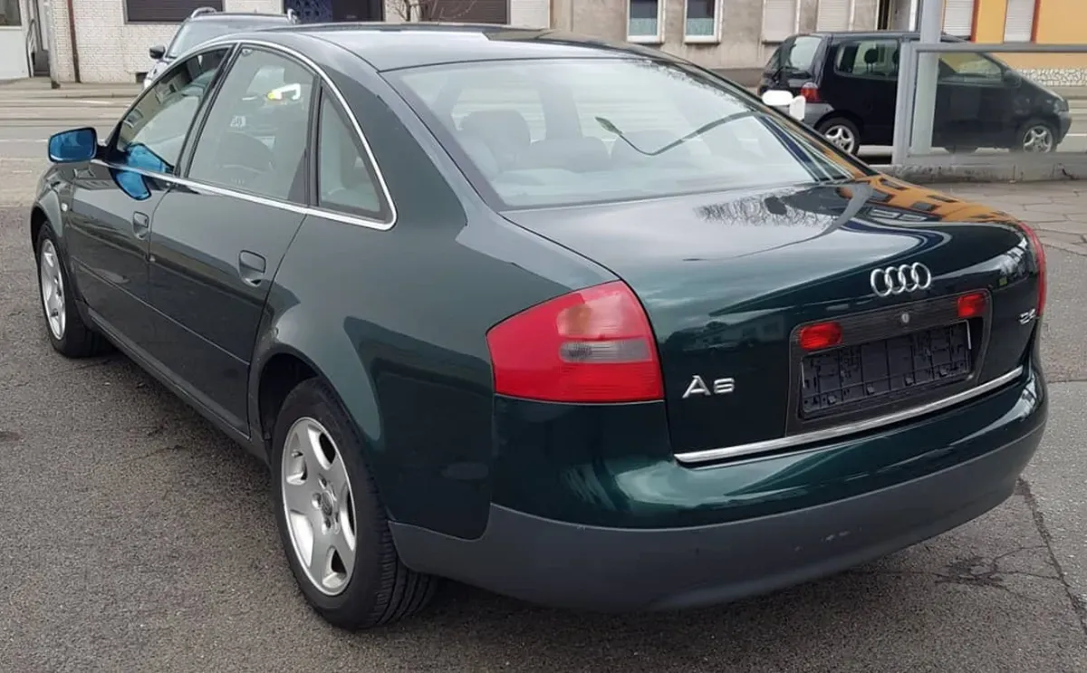 Audi A6 C5 V6 Grün Baujahr 2000 Limousine -  Heck - Kofferraum - Fahrerseite