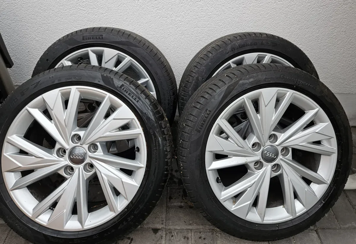 4 gut erhalte Audi Alufelgen mit Profil