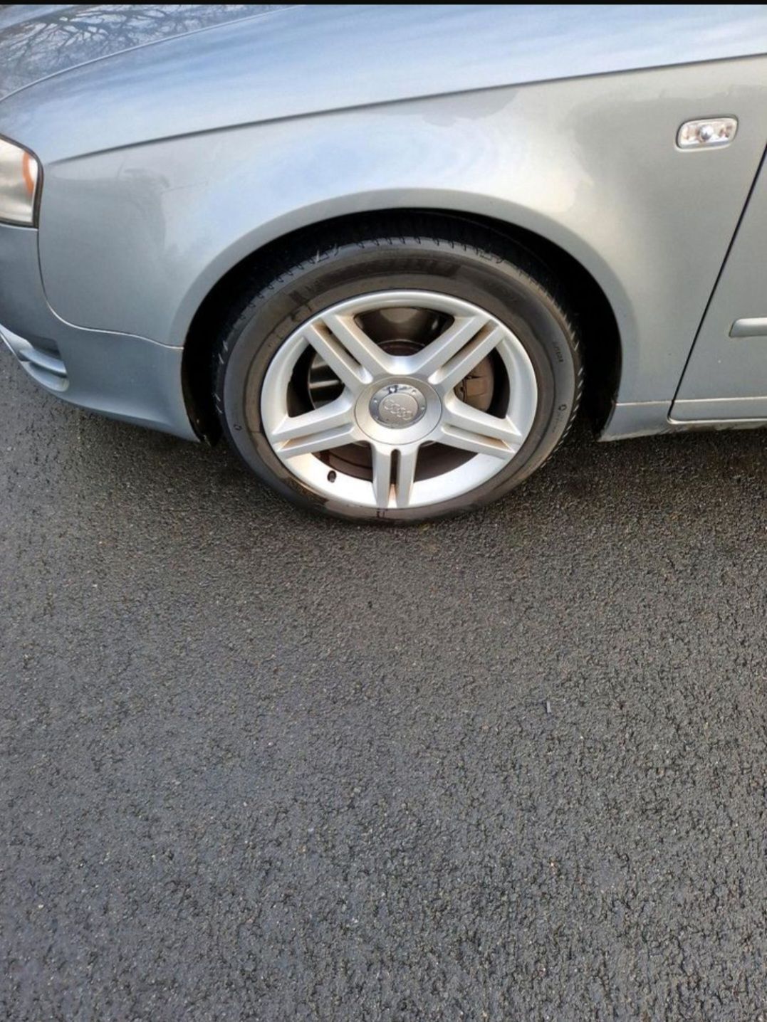 Audi A4 B7 Baujahr 2007 Kobi Diesel Silber Grau Reifen Felge