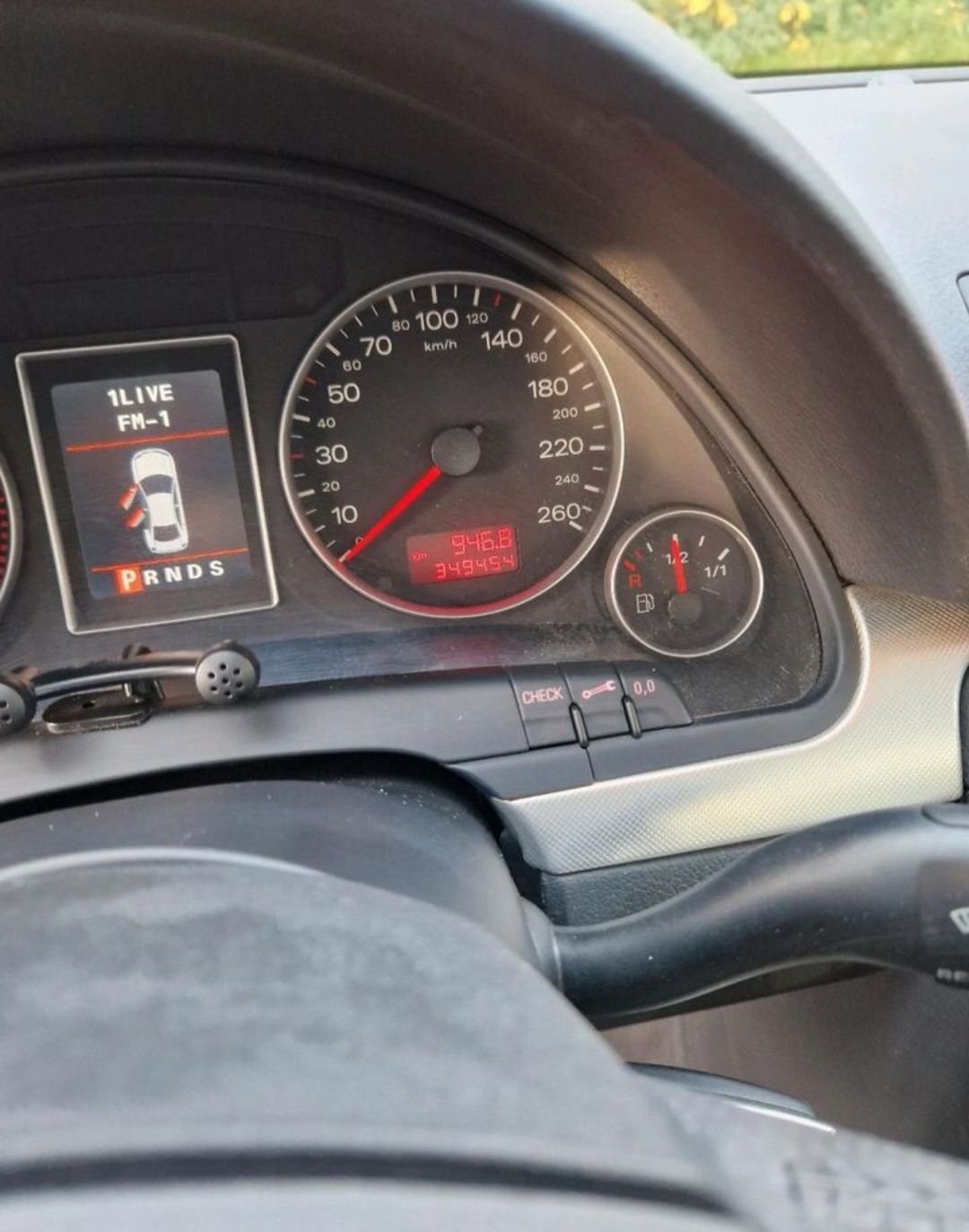 Audi A4 B7 Baujahr 2007 Kobi Diesel Tacho Instrumente Bordcomputer