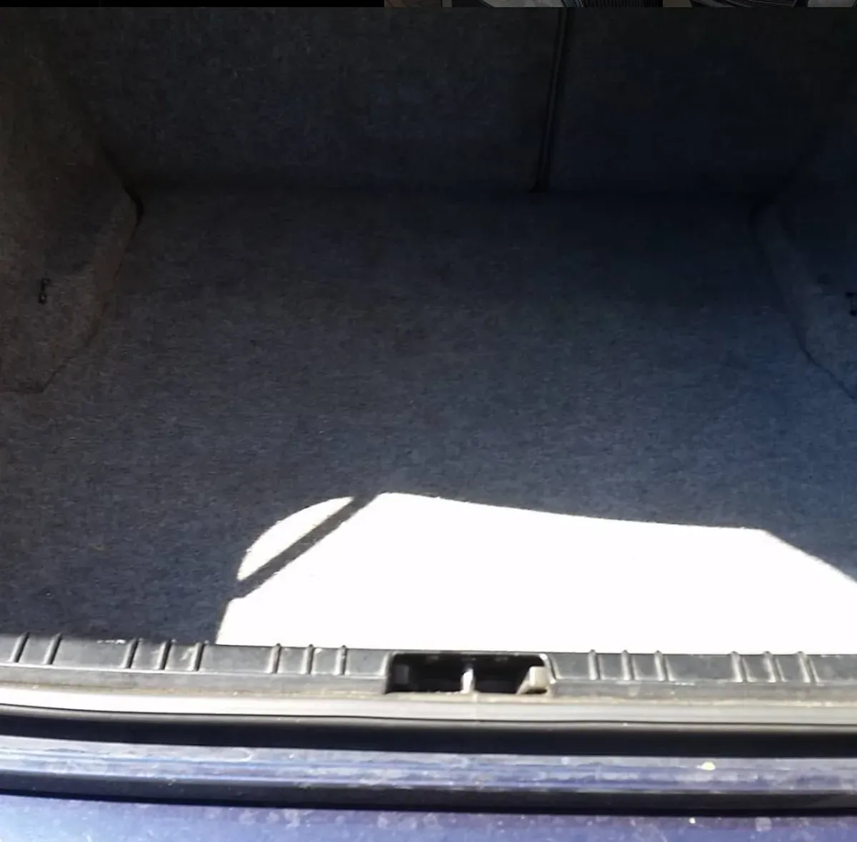 BMW 318i Blau Baujahr 2000 - Heck Kofferraum offen