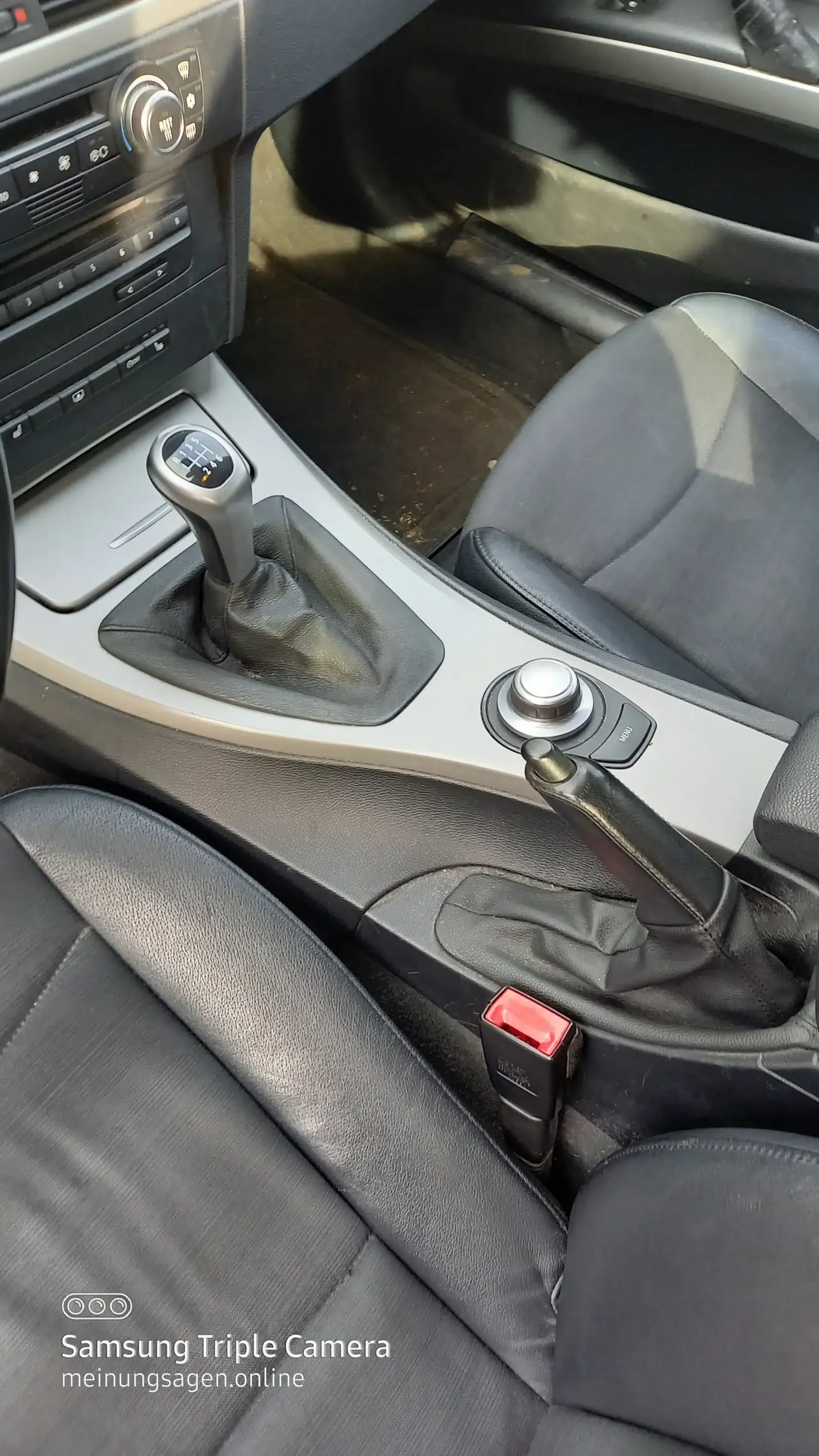 BMW 320i Limousine Baujahr 2008 Schalthebel