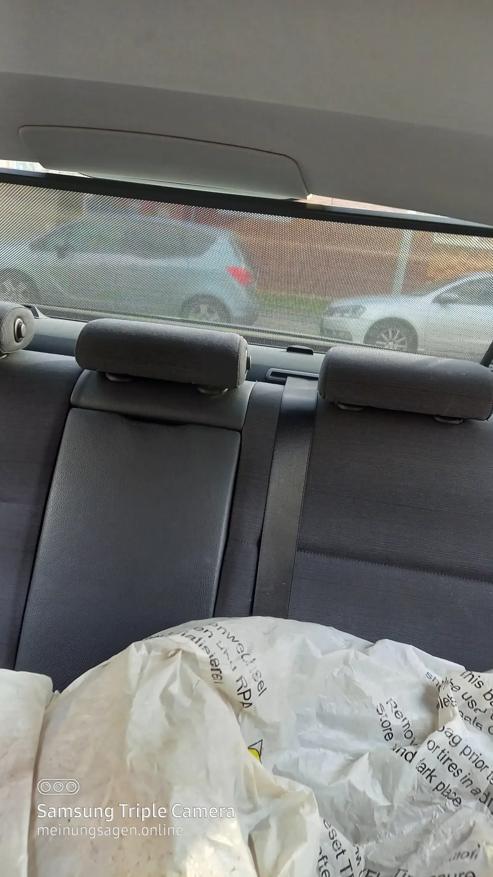 BMW 320i Limousine Baujahr 2008-Heckrolo-Sitze hinten-Freifen