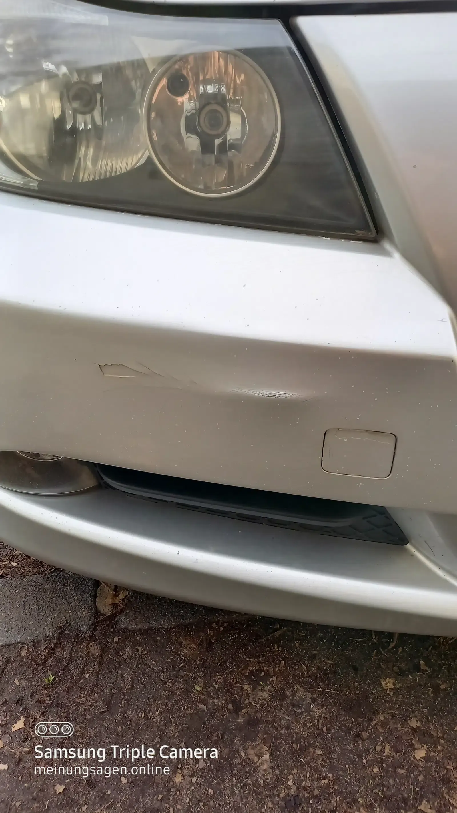 BMW 320i Limousine Silber Baujahr 2008 Front beule Stoßstange