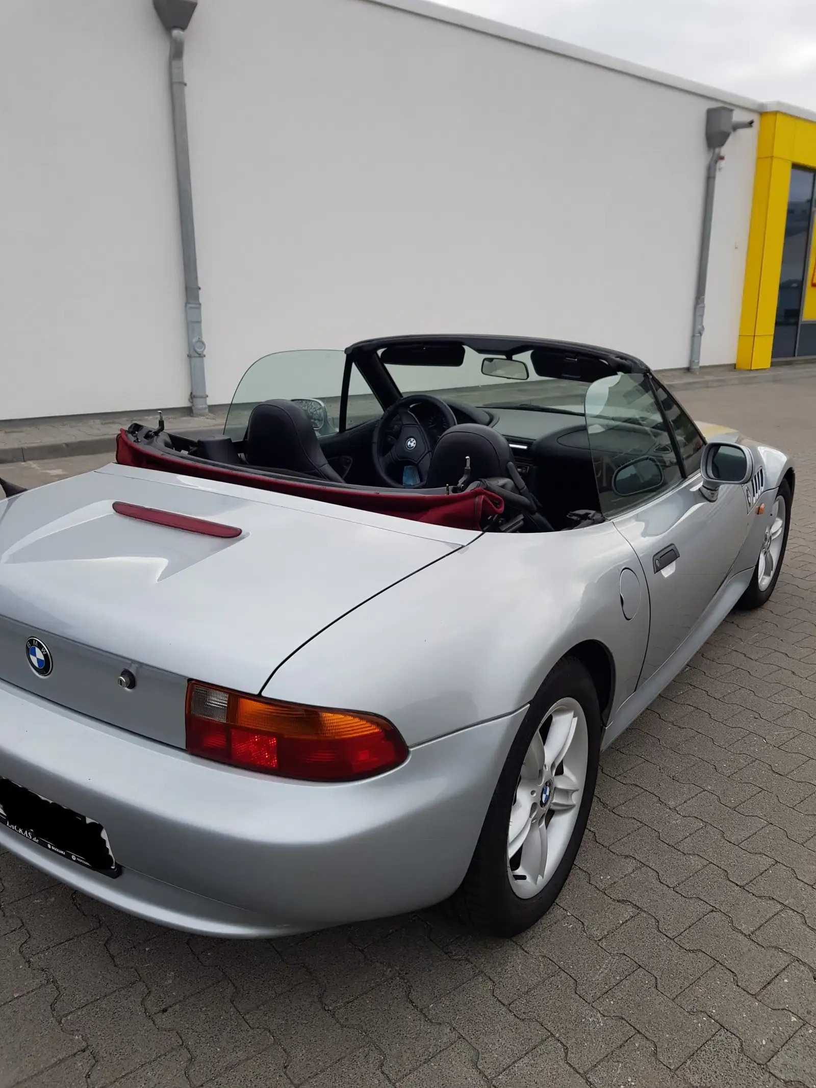 BMW Z3 Roadster Cabrio Silber Baujahr 1999 Beifahrerseite Heck Offen
