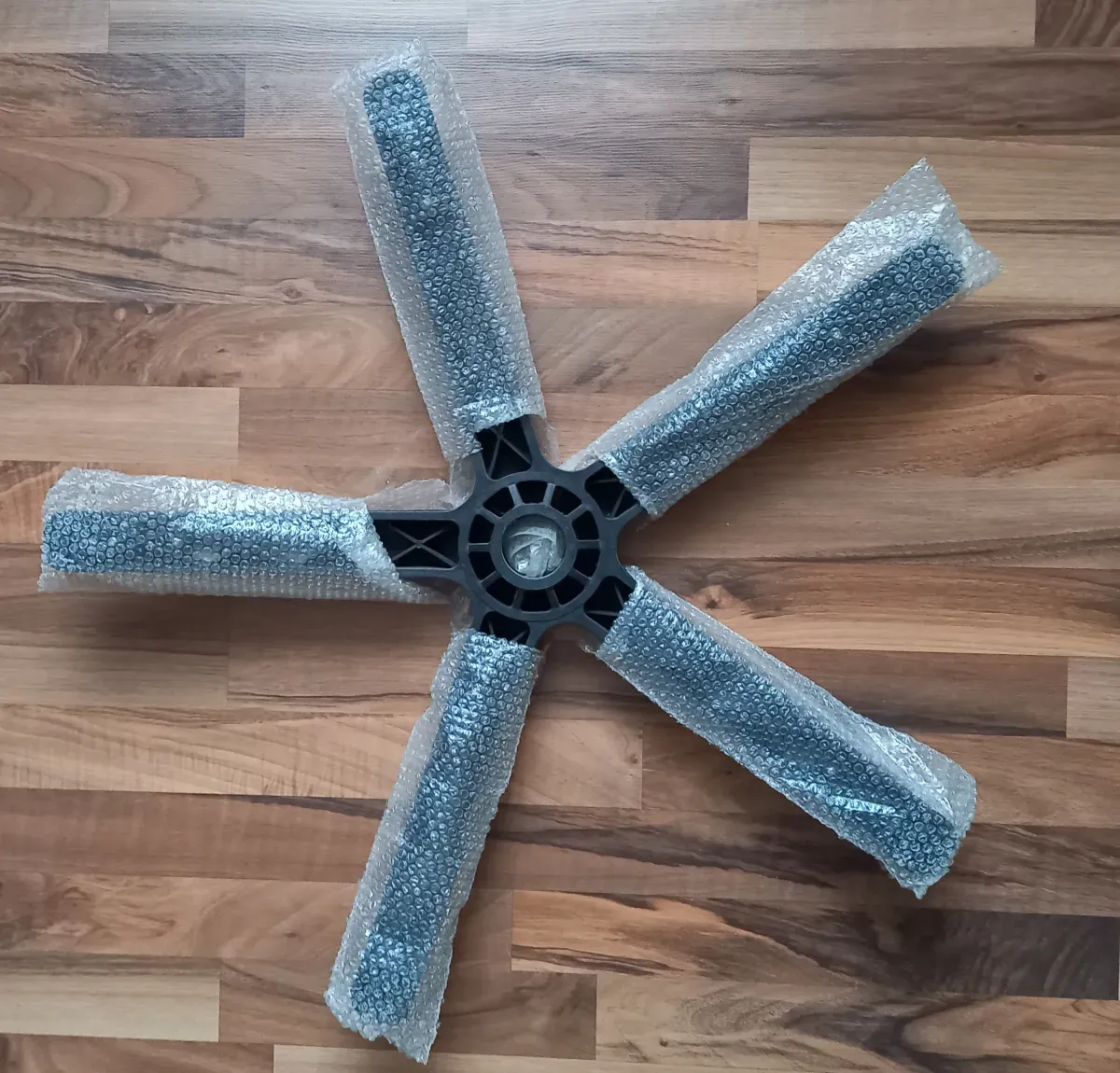 Noch Verpackte Zubehör Fuß Stuhl für Chefsessel. Rückseite 