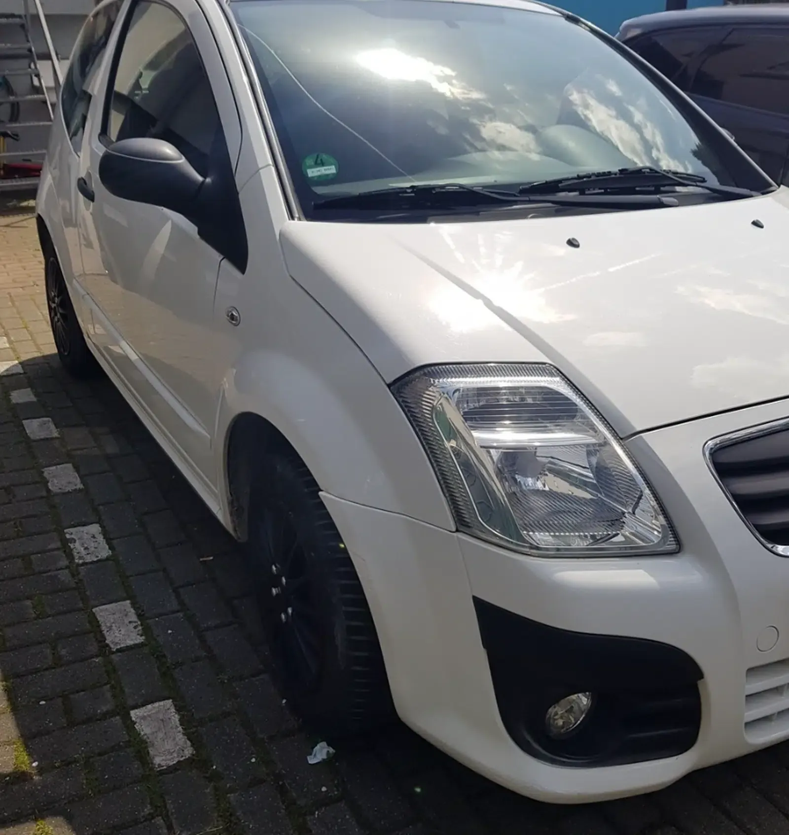 Citroen C2 VTR Weiß Baujahr 2007 Beifahrerseite Front