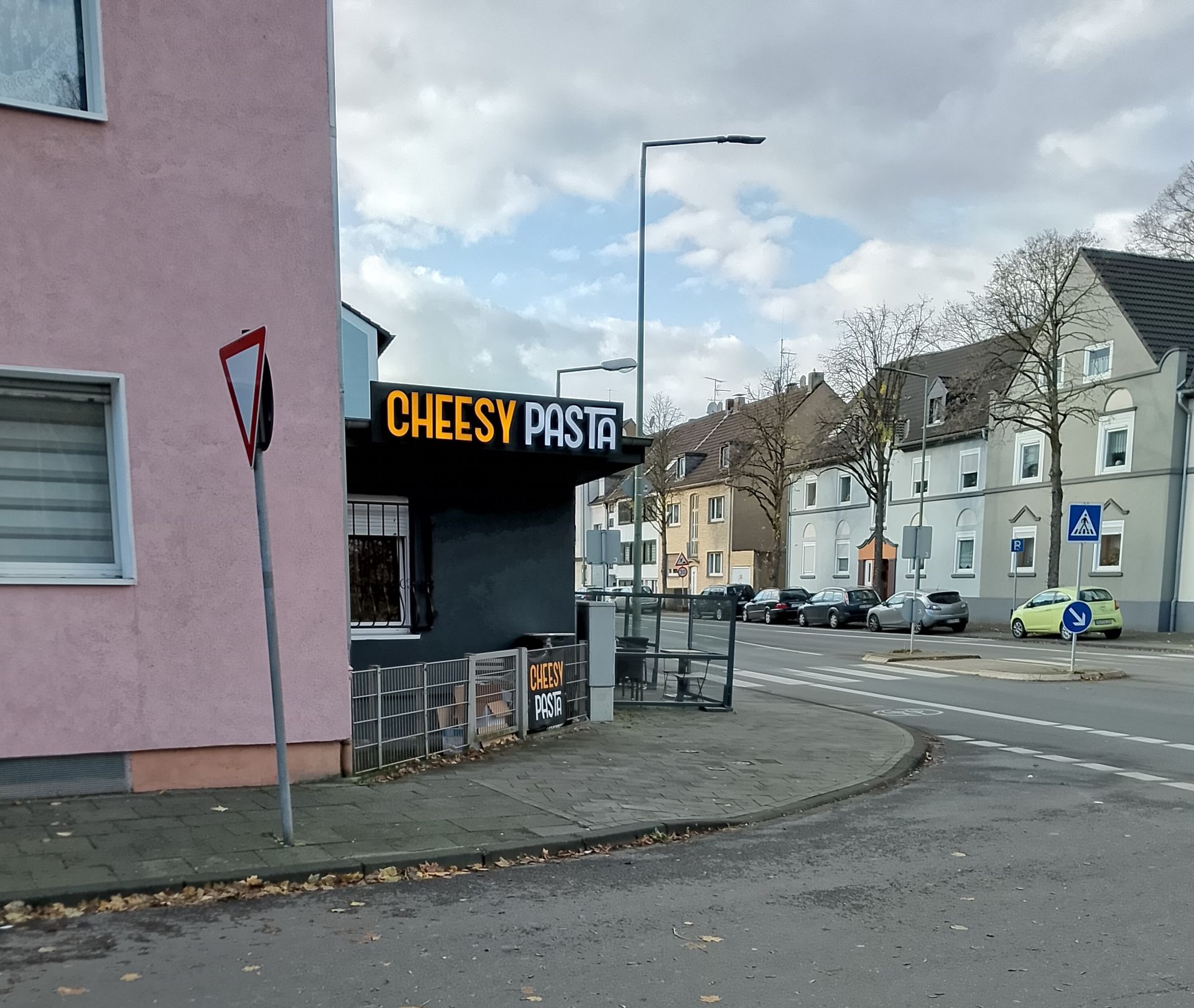Duisburg Hamborn Im Birkenkamp Cheesy-Pasta