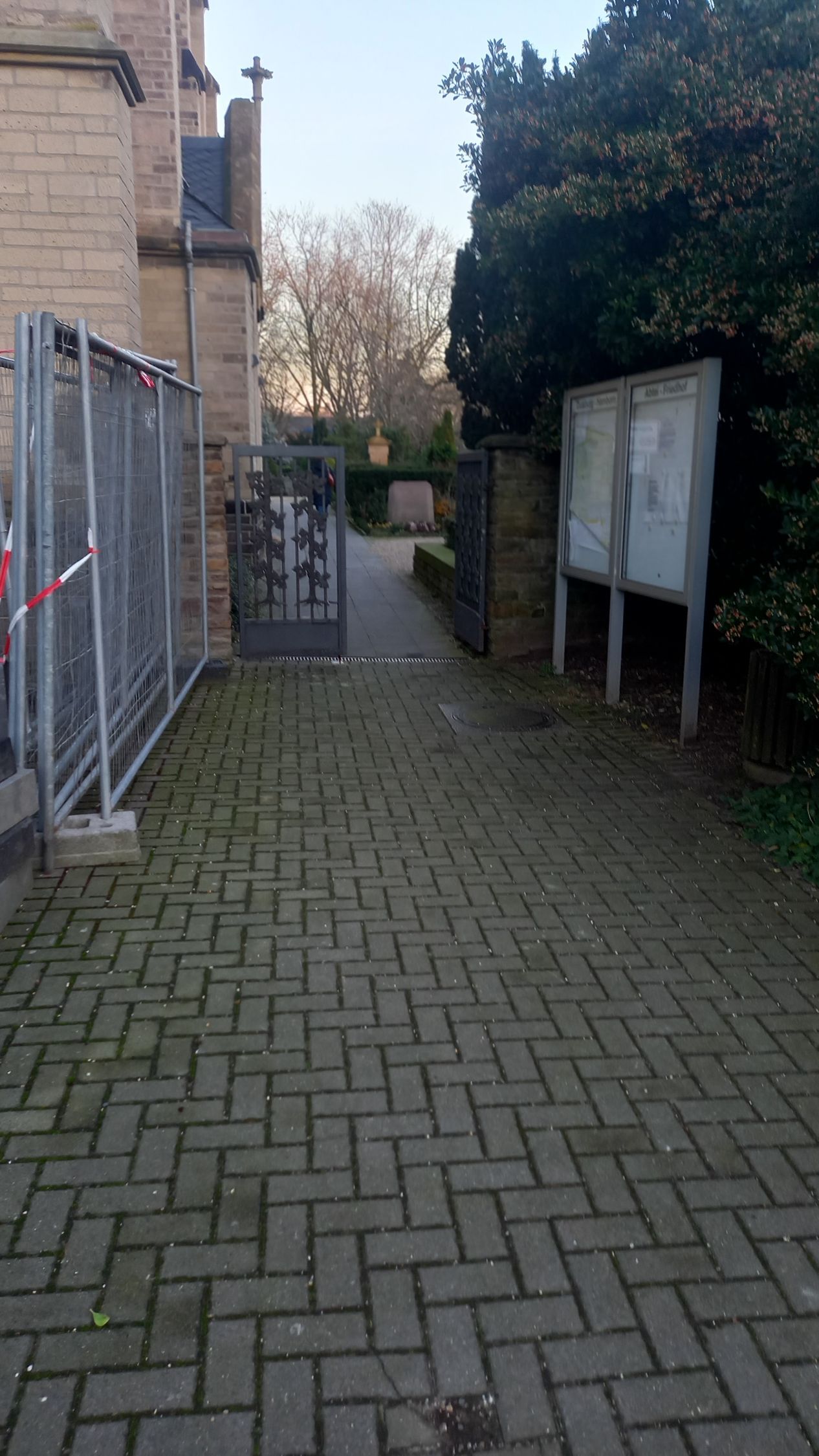 Duisburg Hamborn Abtei Friedhof Eingang