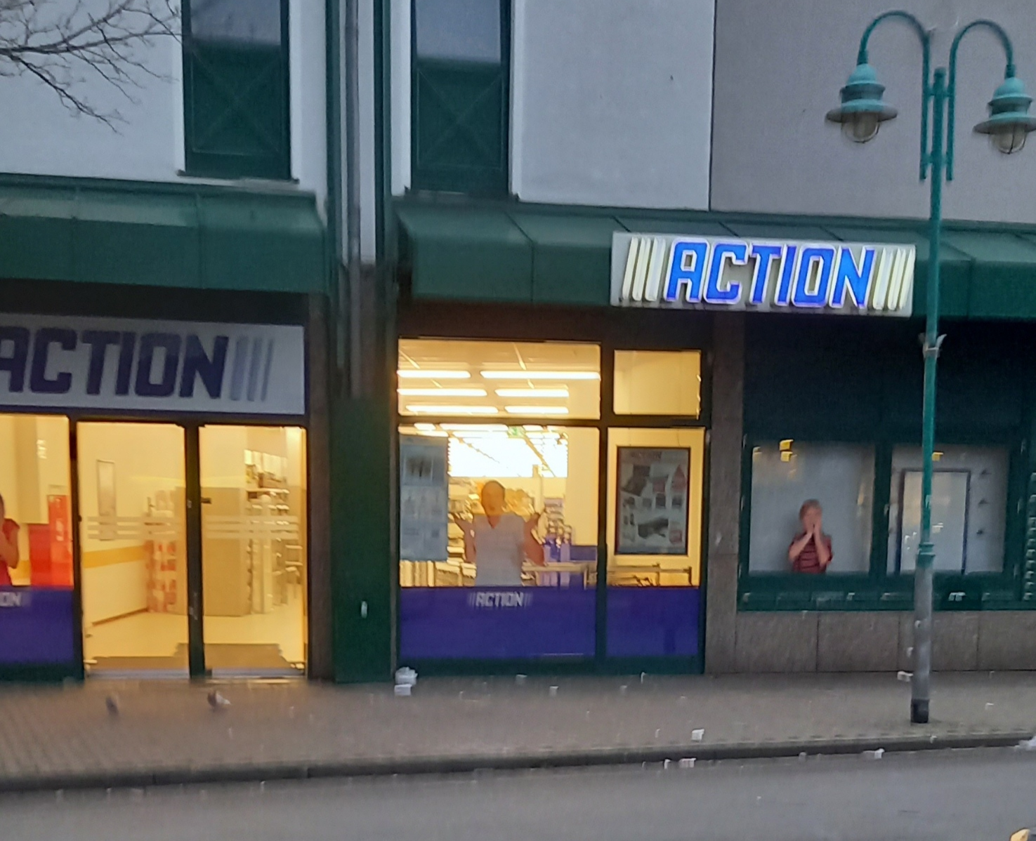 Duisburg Hamborn Rathausstraß Action Markt