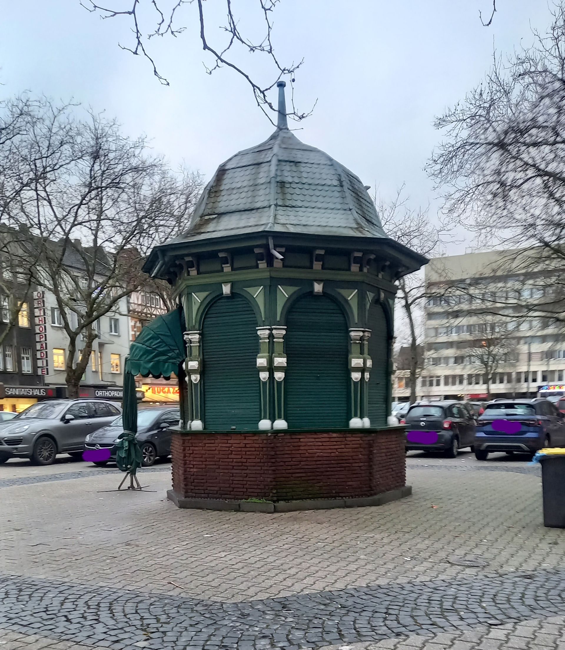 Duisburg Hamborn Altmarkt Döner Pavillon