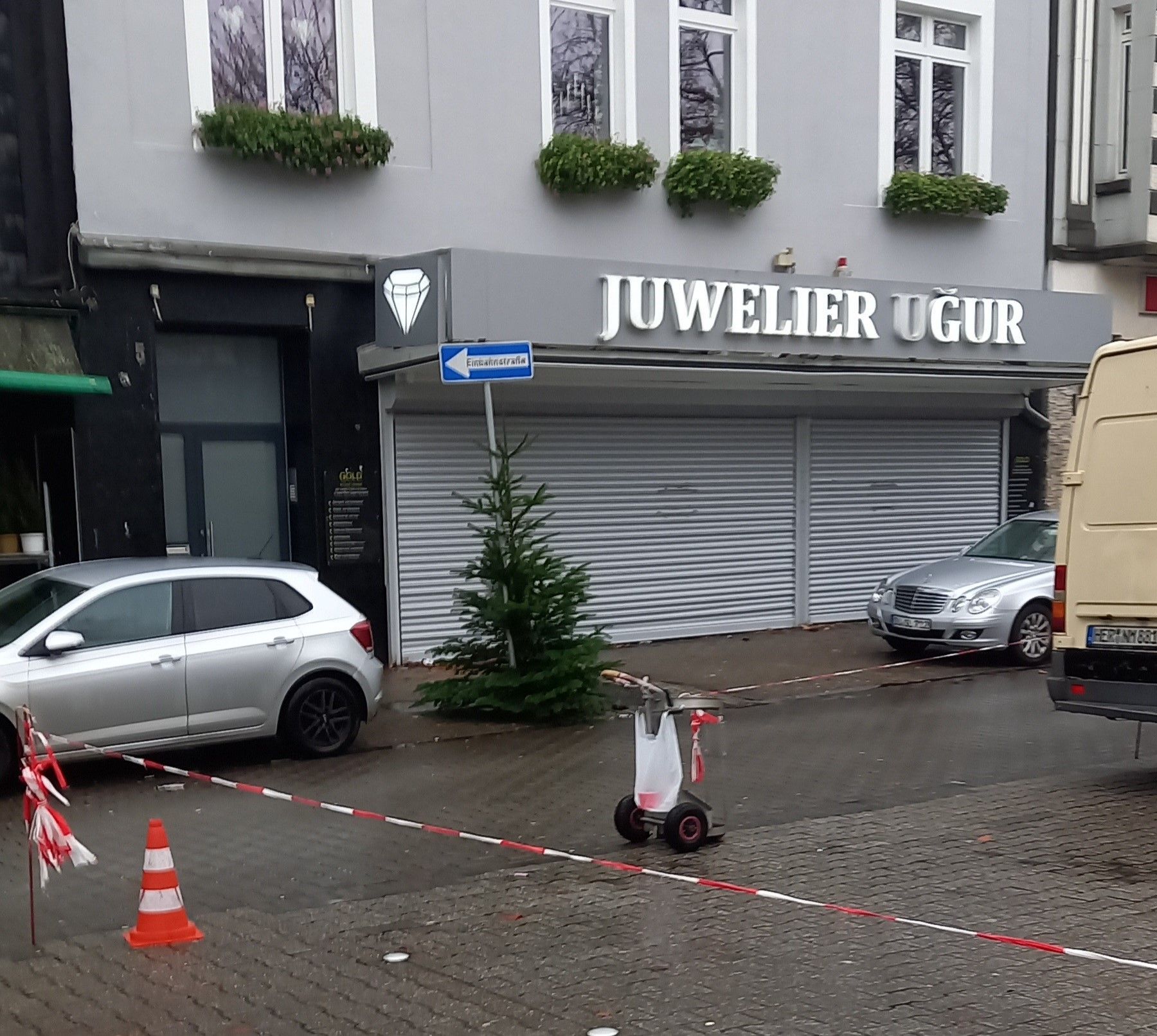 Duisburg Hamborn Altmarkt Juwelier Ogur