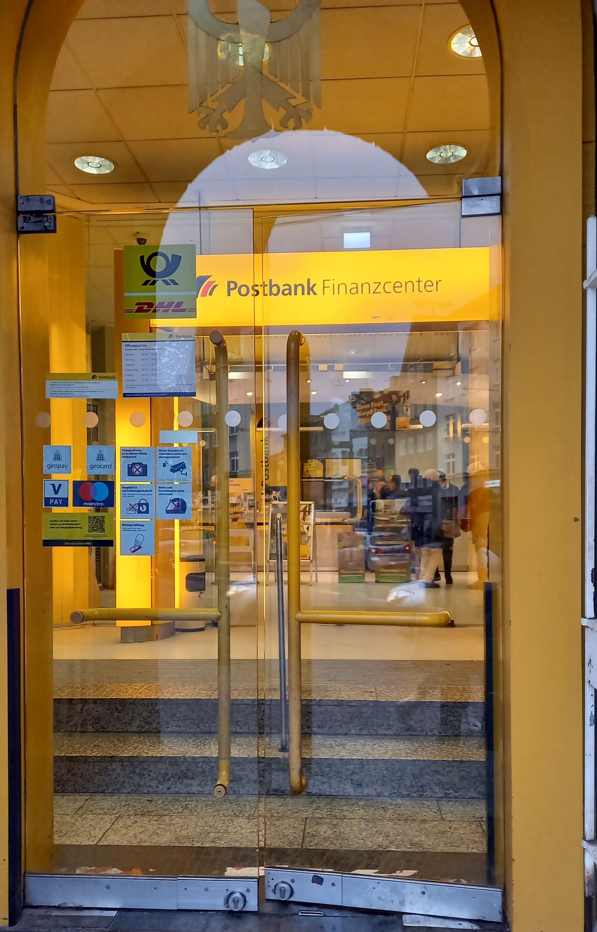 Duisburg Hamborn  Duisburgerstraße Post-DHL Postbank Eingang