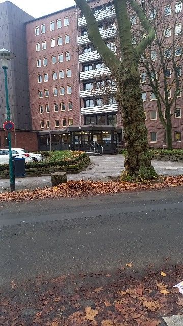 Duisburg Hamborn Hufstraße Finanzamt Eingang