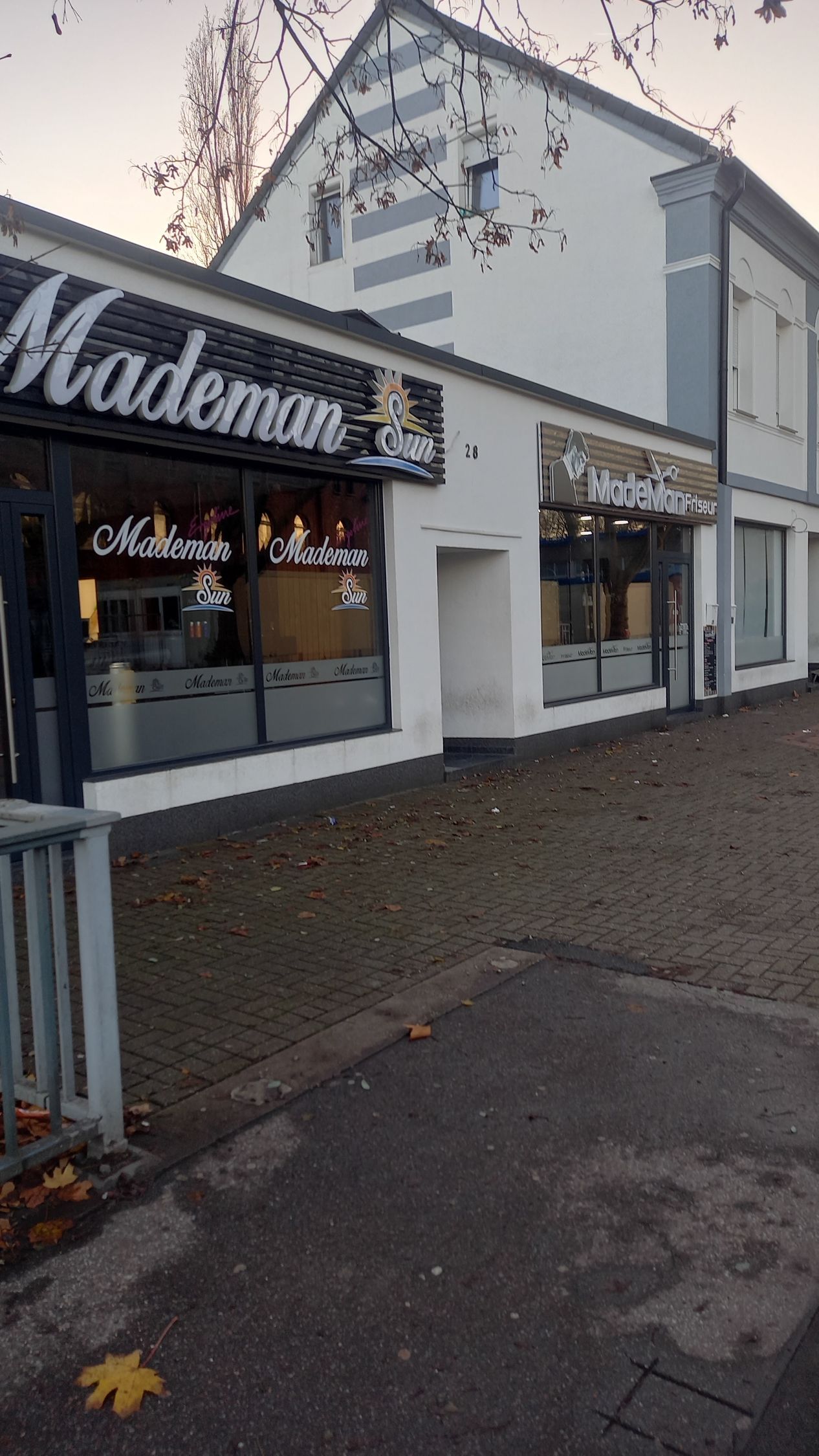 Duisburg Hamborn Jägerstraße Frisur Mademan