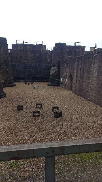 Duisburg Hamborn Landschaftspark Kletterwand 2