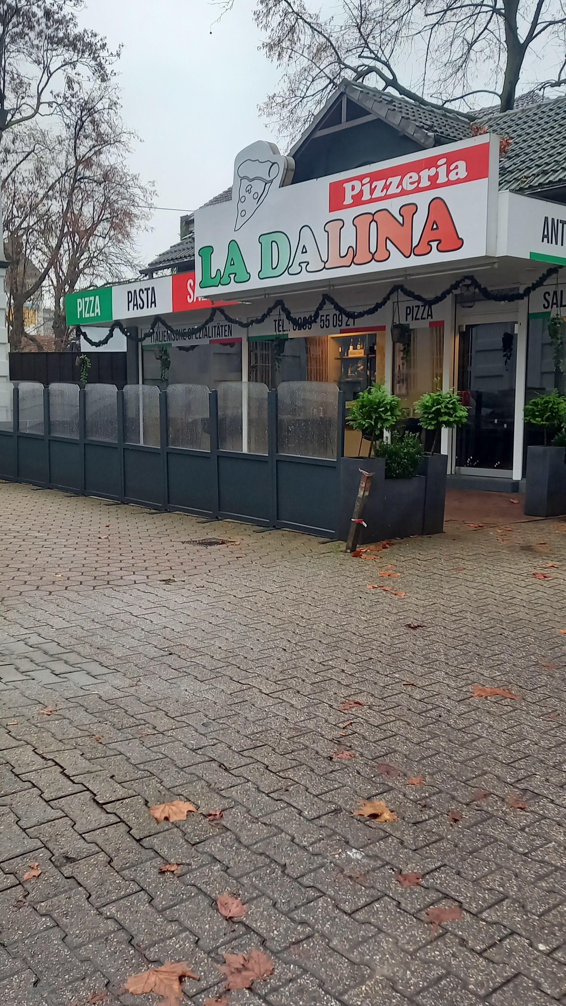 Duisburg Hamborn Parallelstraße Pizza La Dalina