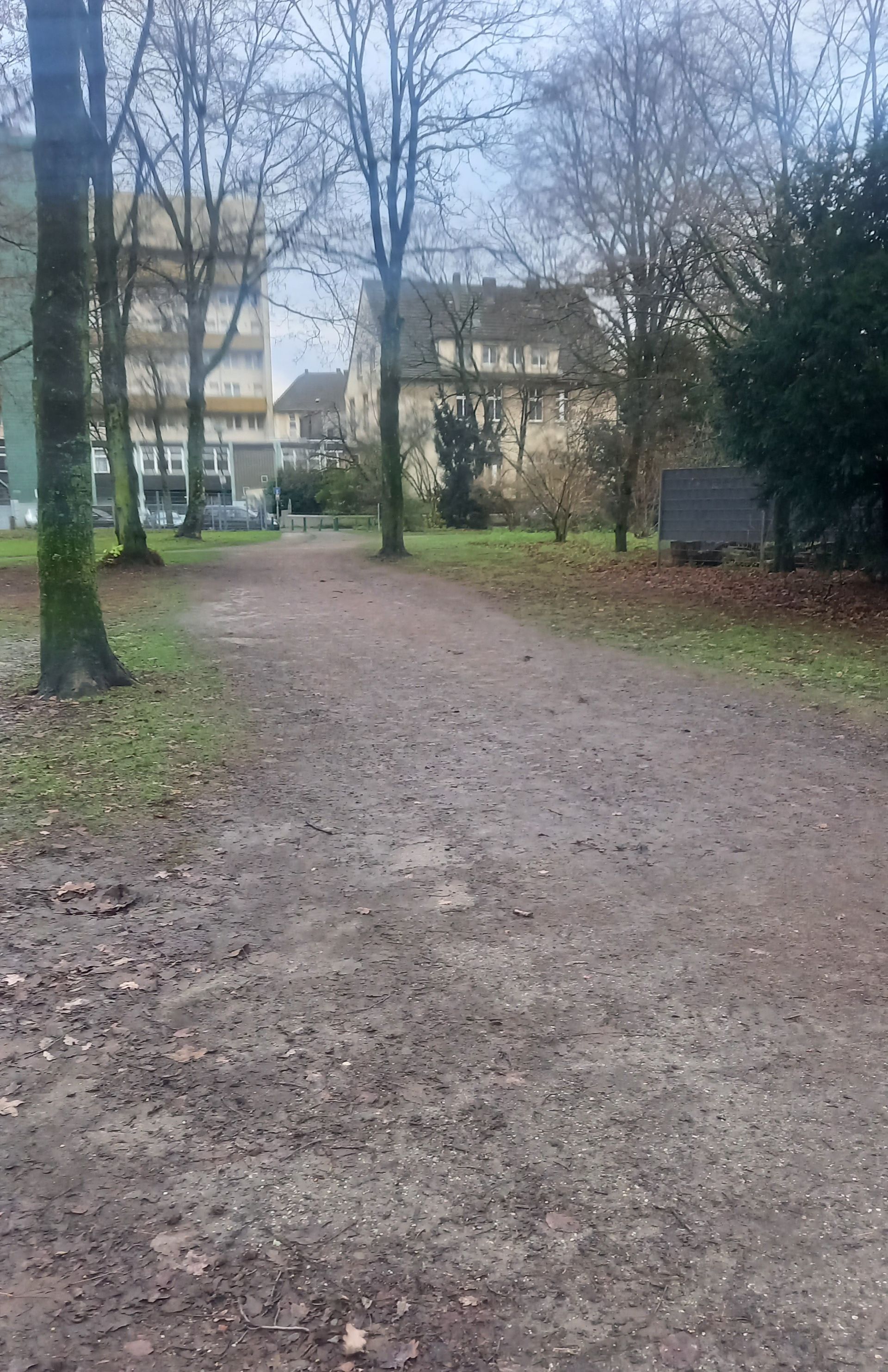 Duisburg Hamborn Park richtung Hufstraße