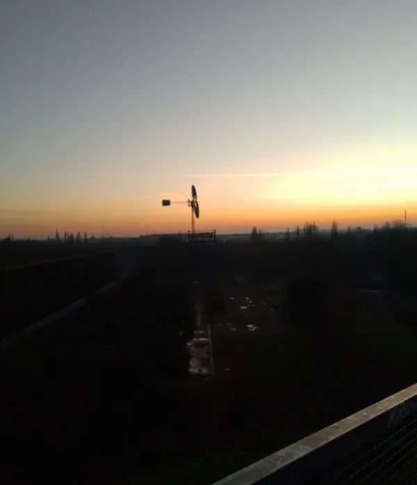  Aussicht im Landschaftspark bei Abendlicht