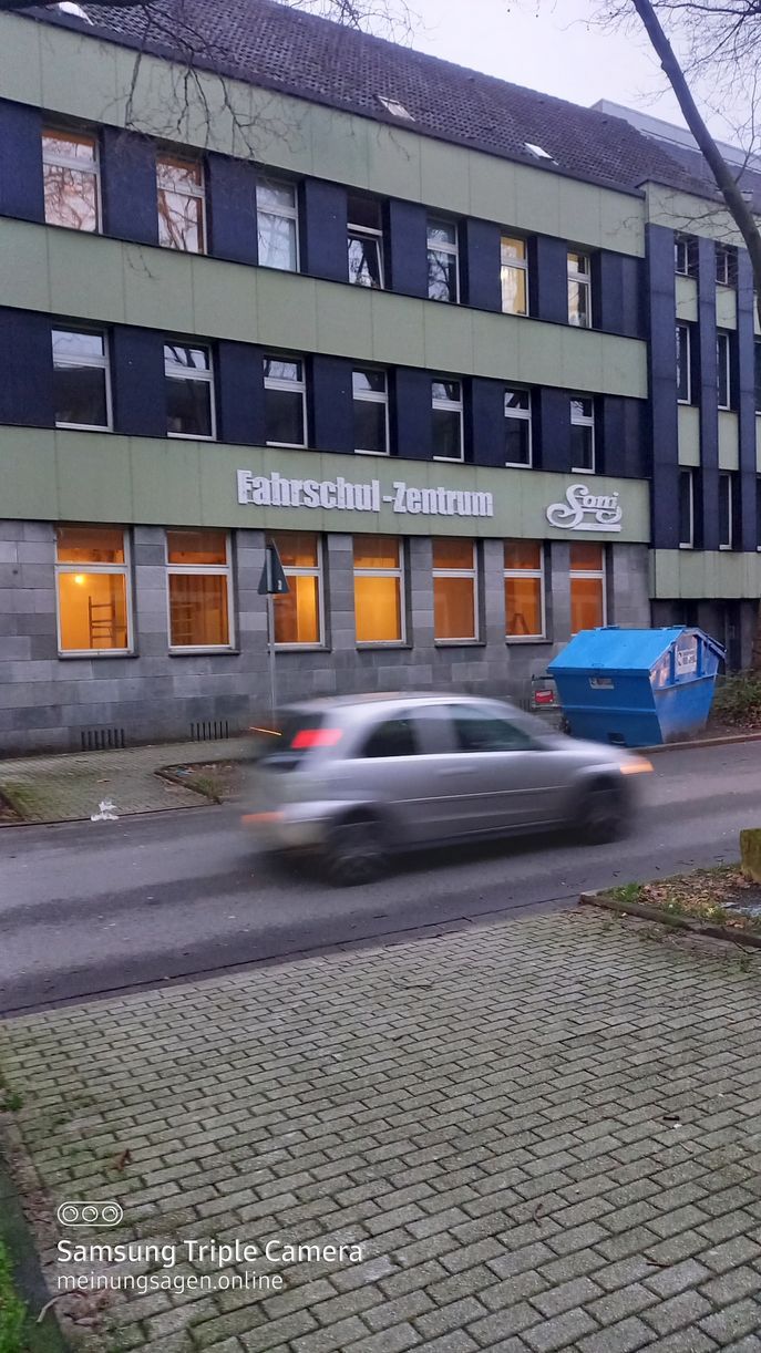 Duisburg Hamborn Alleestraße Fahrschul Zentrum Soni