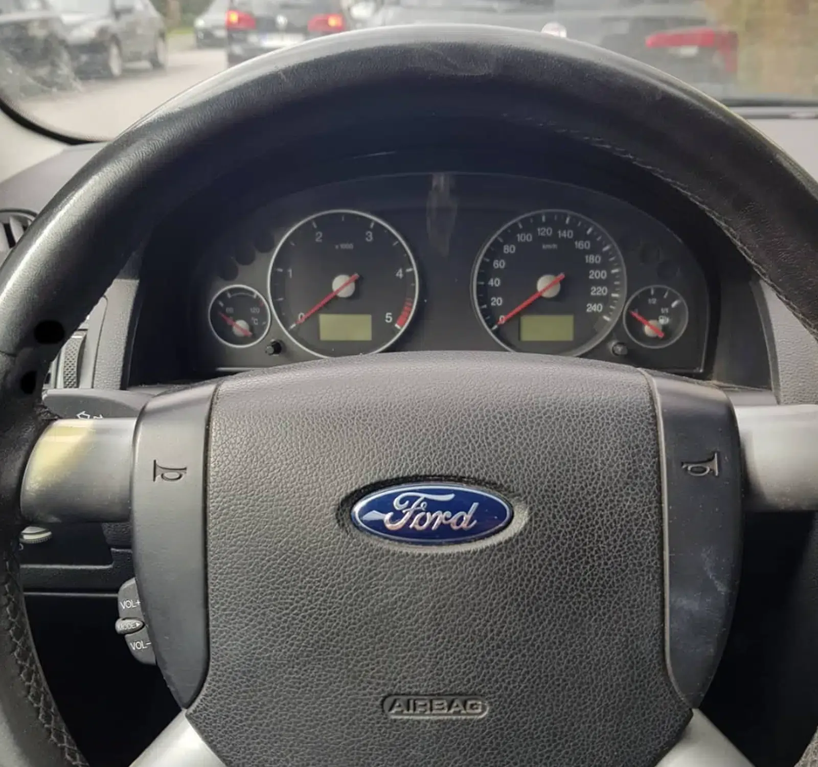 Ford Mondeo Kombi Baujahr 2003 Lederlenkrad