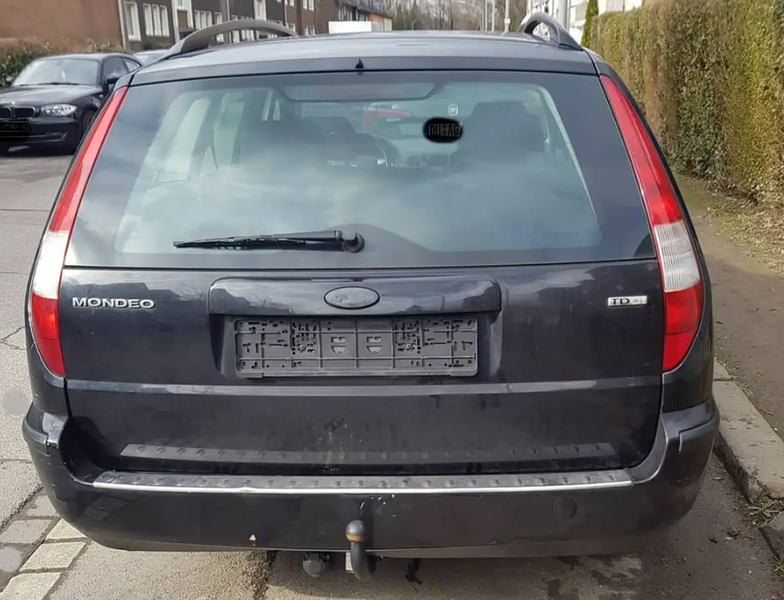 Ford Mondeo Kombi Baujahr 2003 Schwarz-Heck