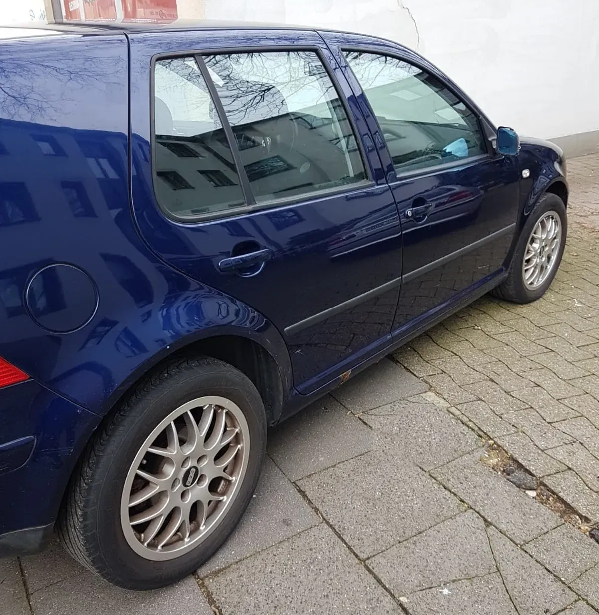 VW Golf4 Blau  Fahrerseite Alufelgen 5 Türer 