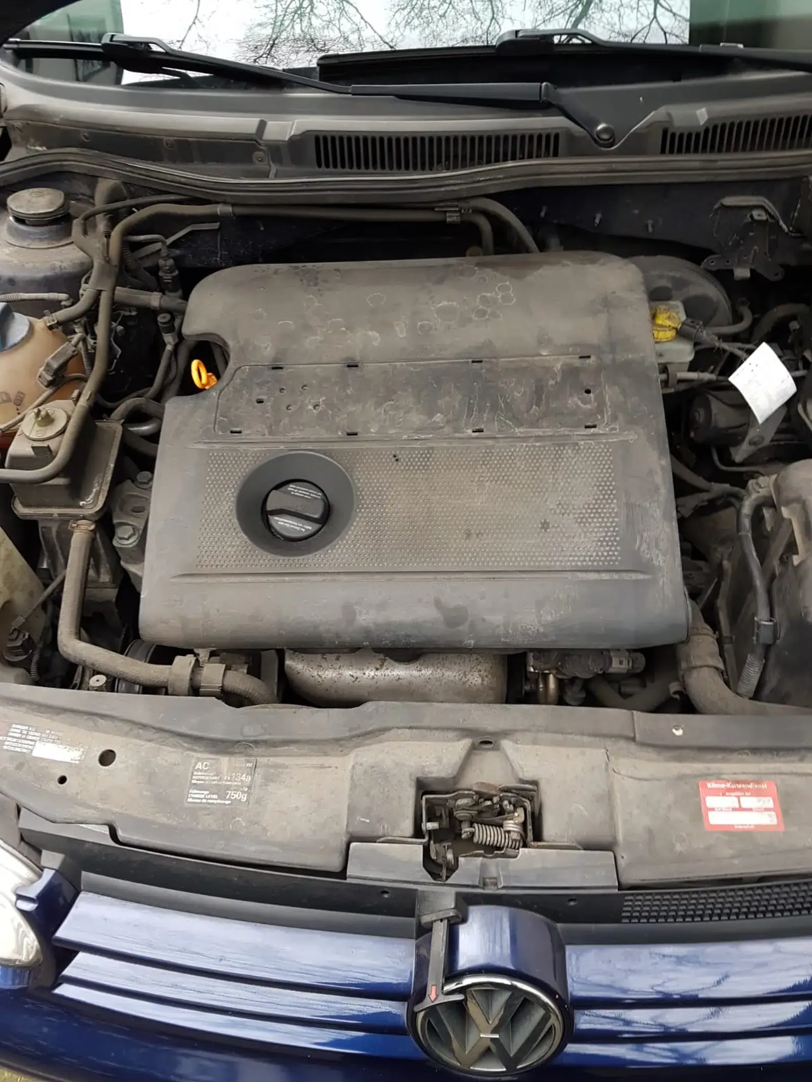 Golf 4  Baujahr 2000-Motorraum