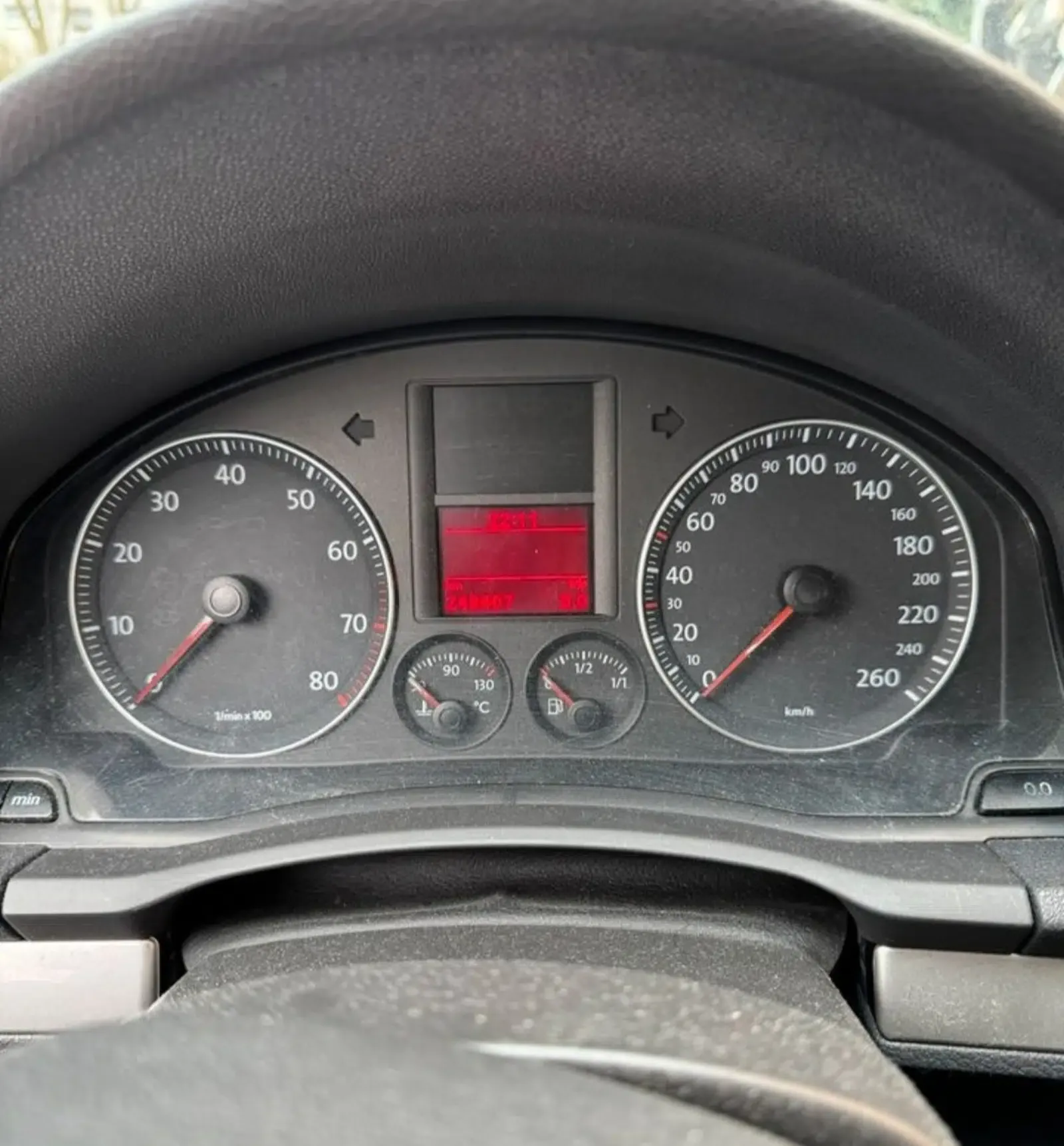 Golf 5 Baujahr 2004-Lekrad Display