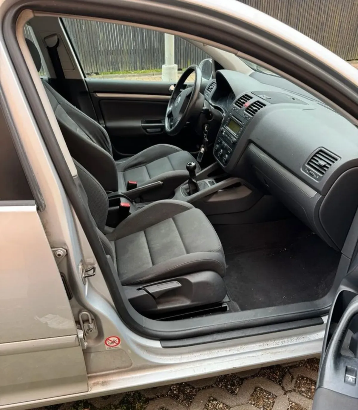 VW Golf5 Silber Innenraum Sitze Lenker 