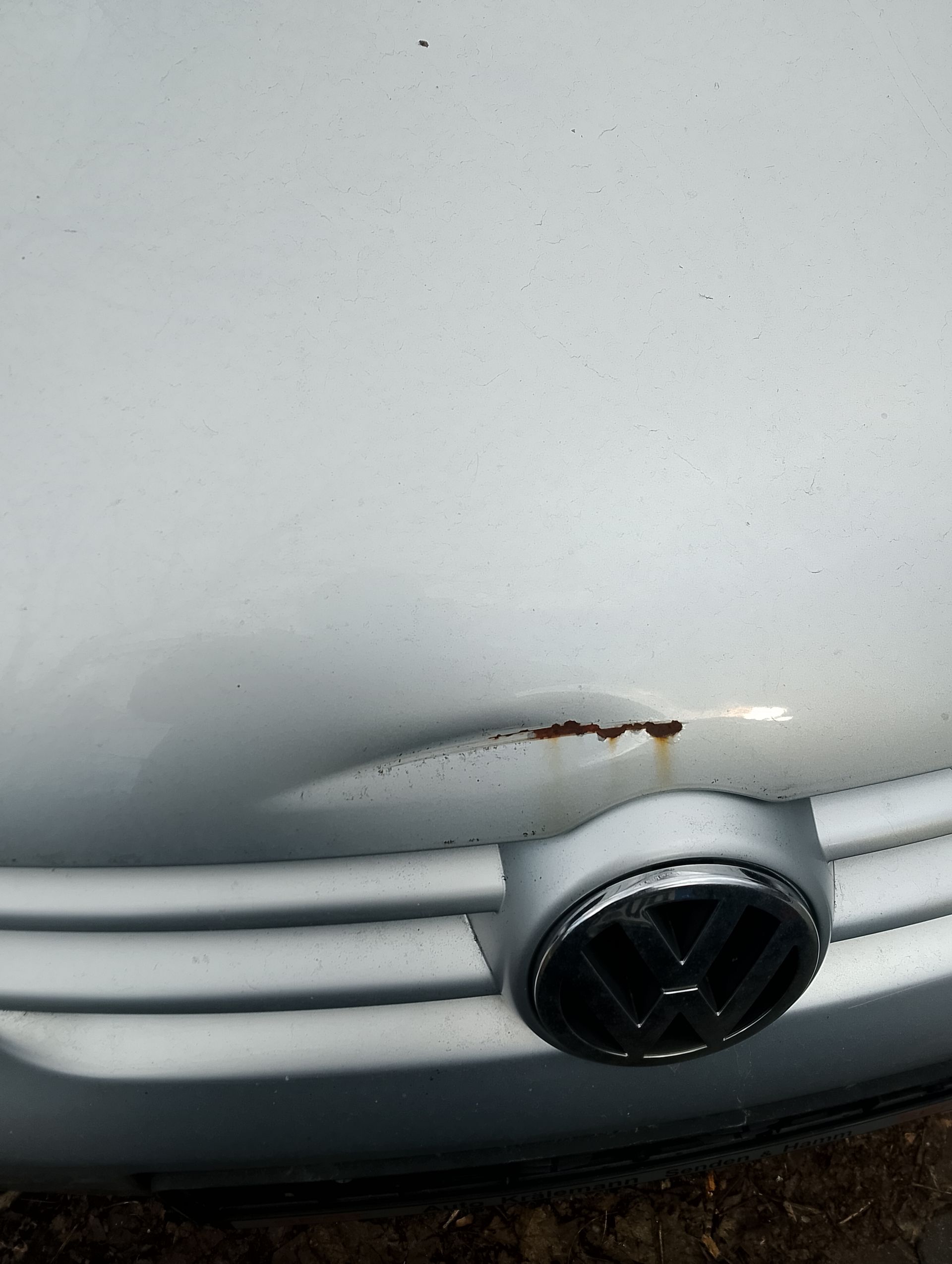 Golf 5 Limousine Baujahr 2004-Beule-Rost-Motorhaube