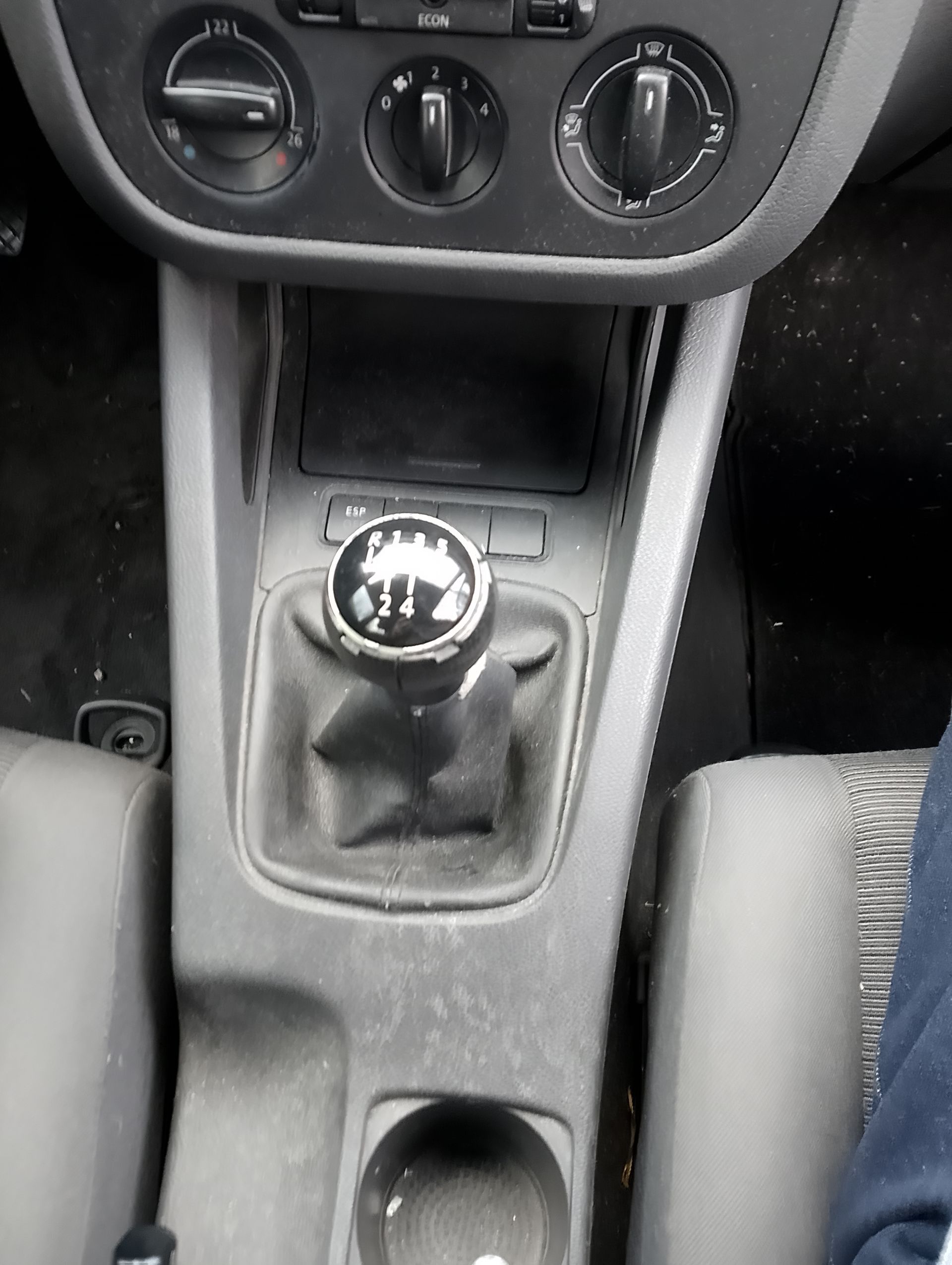 Golf 5 Limousine Baujahr 2004-Schalthebel-Lüftung