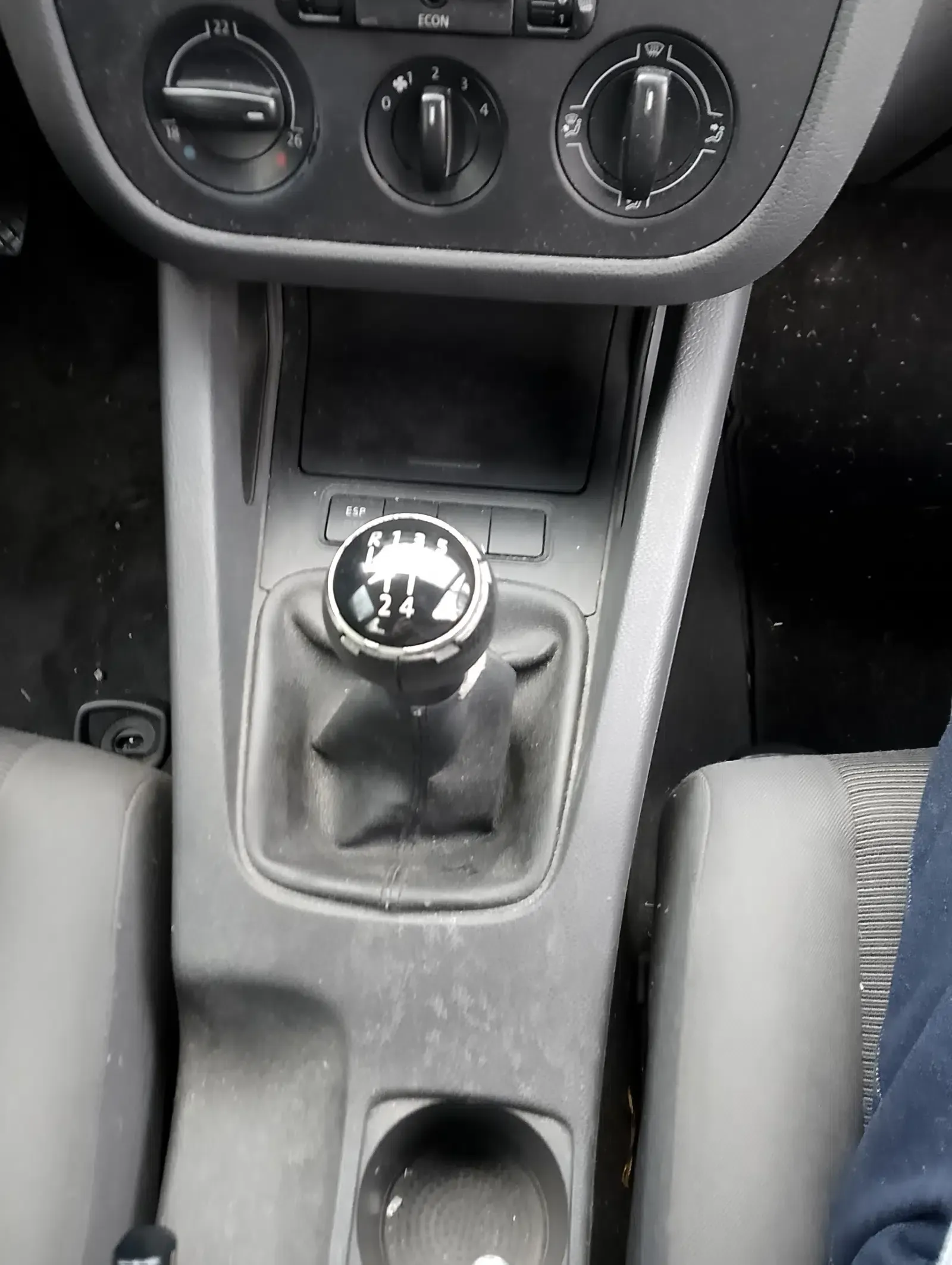 Golf 5 Limousine Baujahr 2004-Schalthebel-Lüftung