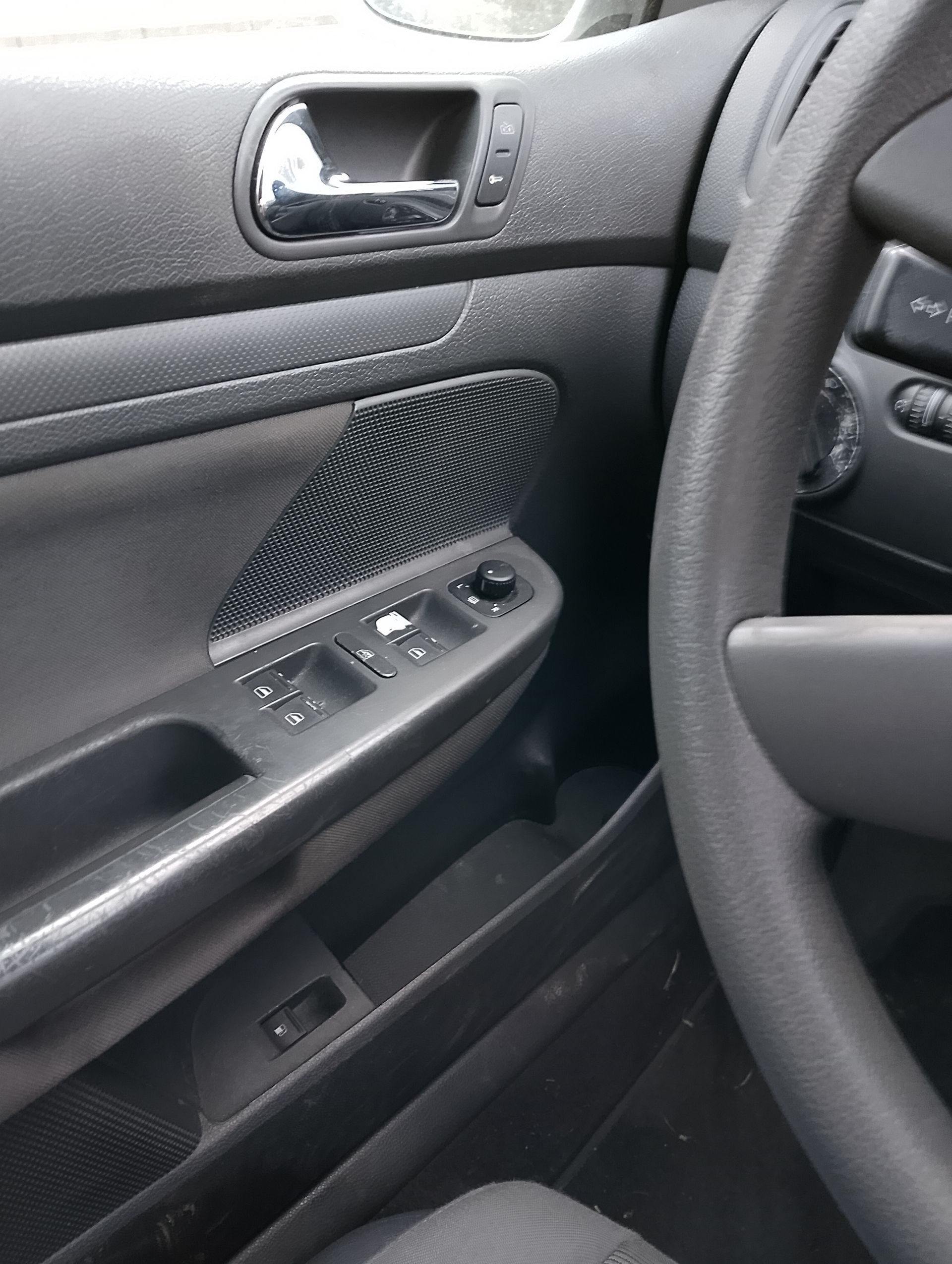 Golf 5 Limousine Baujahr 2004-Tür Innen Knöpfe Fensterheber-Lenkrad