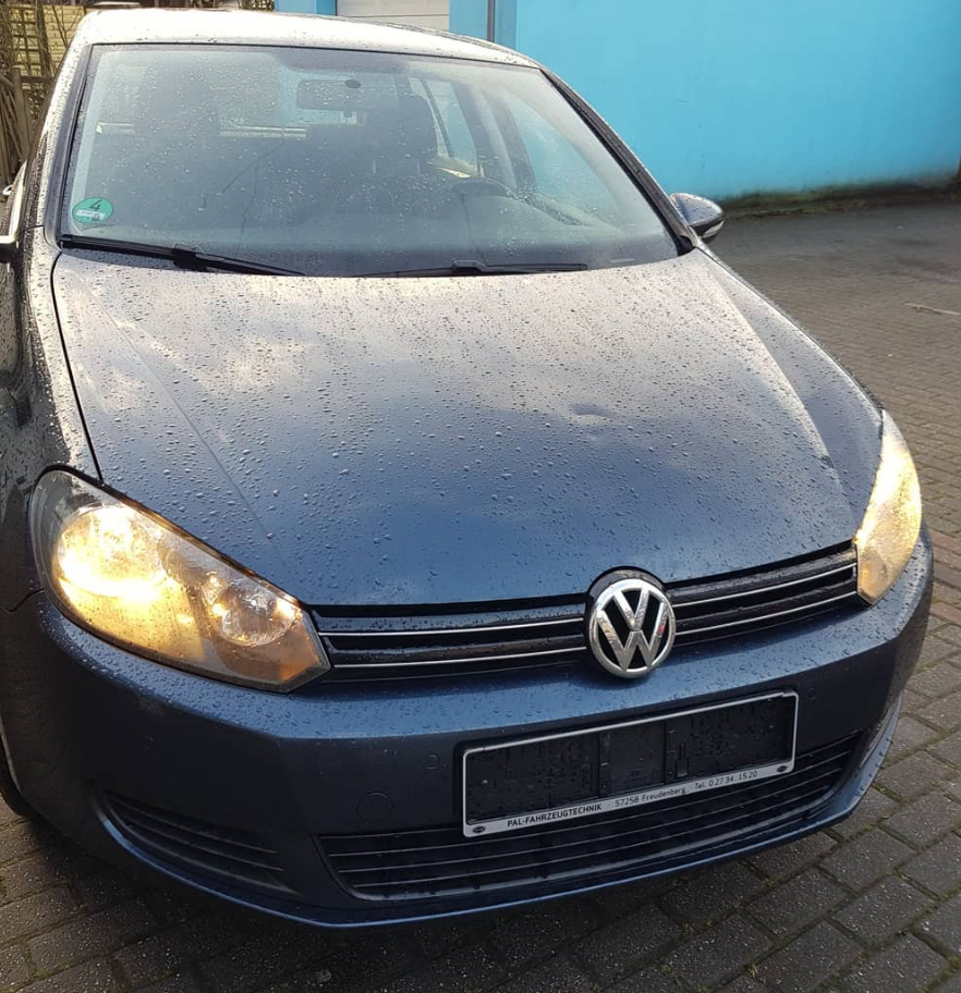 Golf 6 Limousine-Baujahr 2009-Blau-Heck-Front-TDI