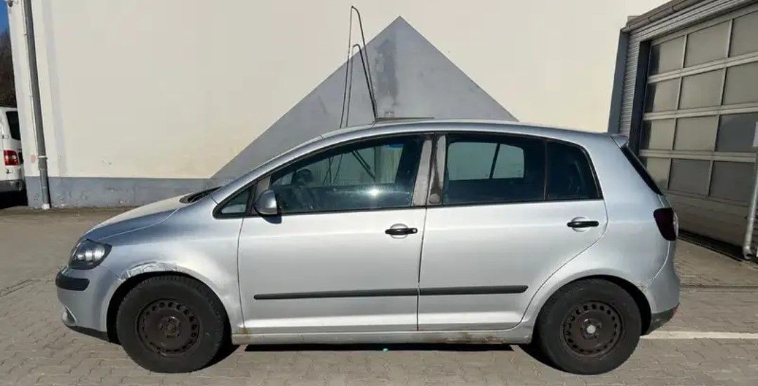 Golf Plus Baujahr 2007-Silber-Fahrerseite