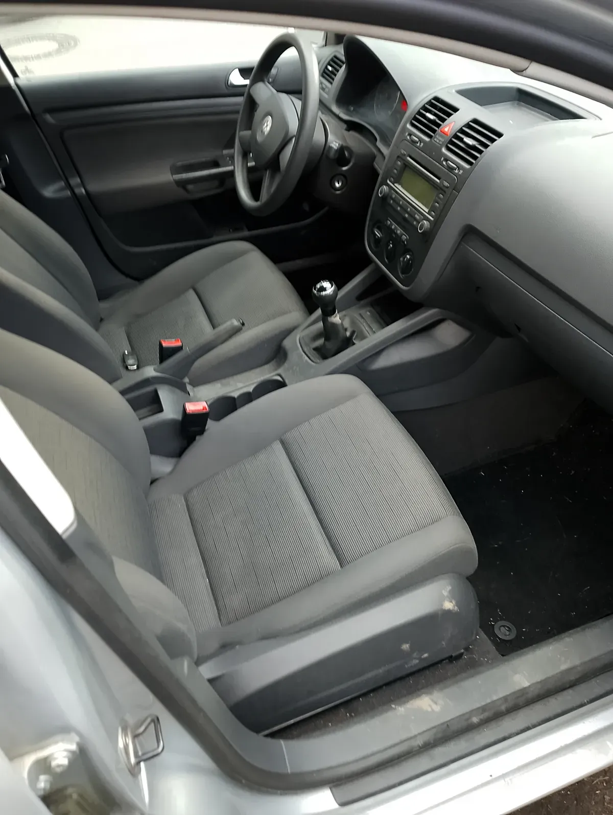 VW Golf5 Silber Baujahr 2004 5 Türer Beifahrerseite Sitze Innen