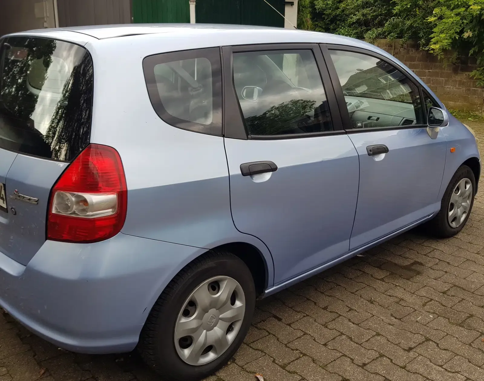 Honda Jazz-Baujahr 2003-Van-Blau-Beifahrerseite-Heck
