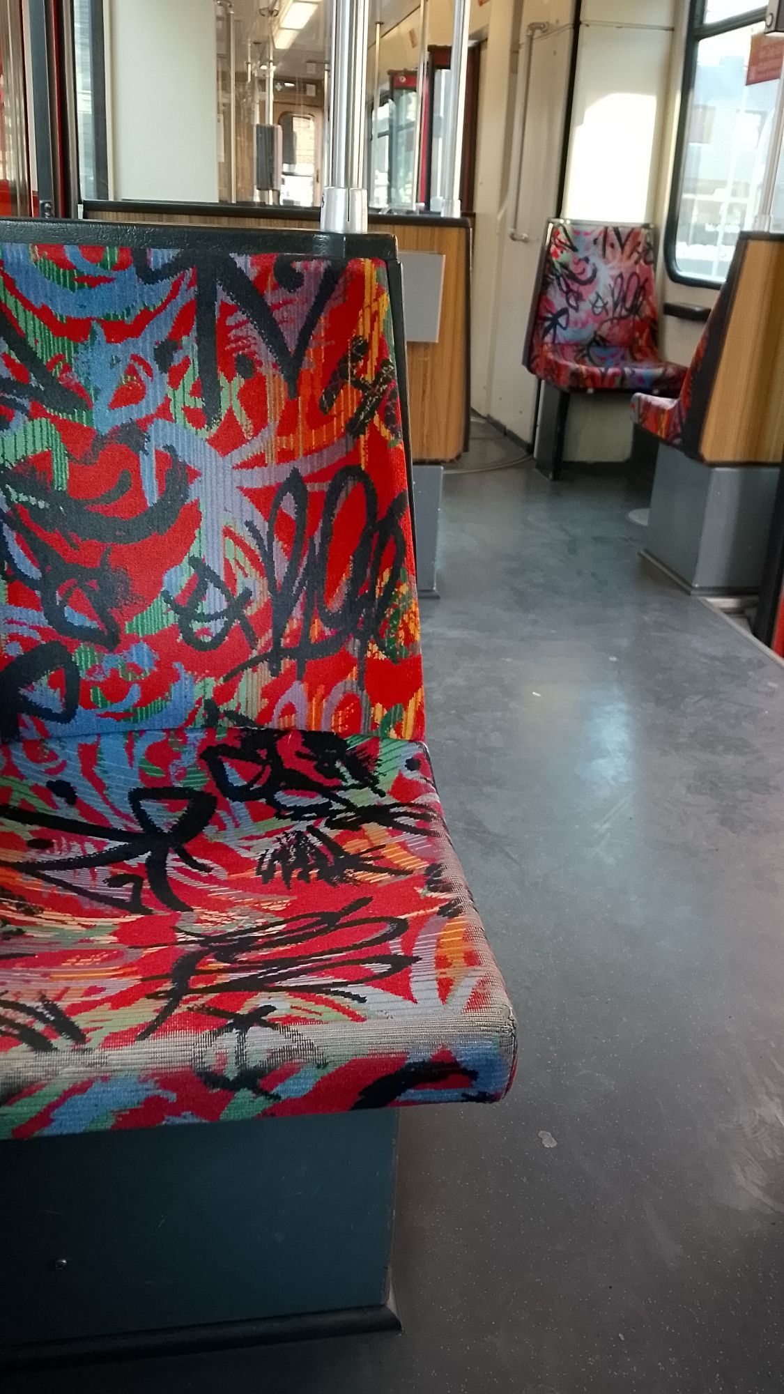 DVD Straßen Bahn Leer keine Fahrgäste