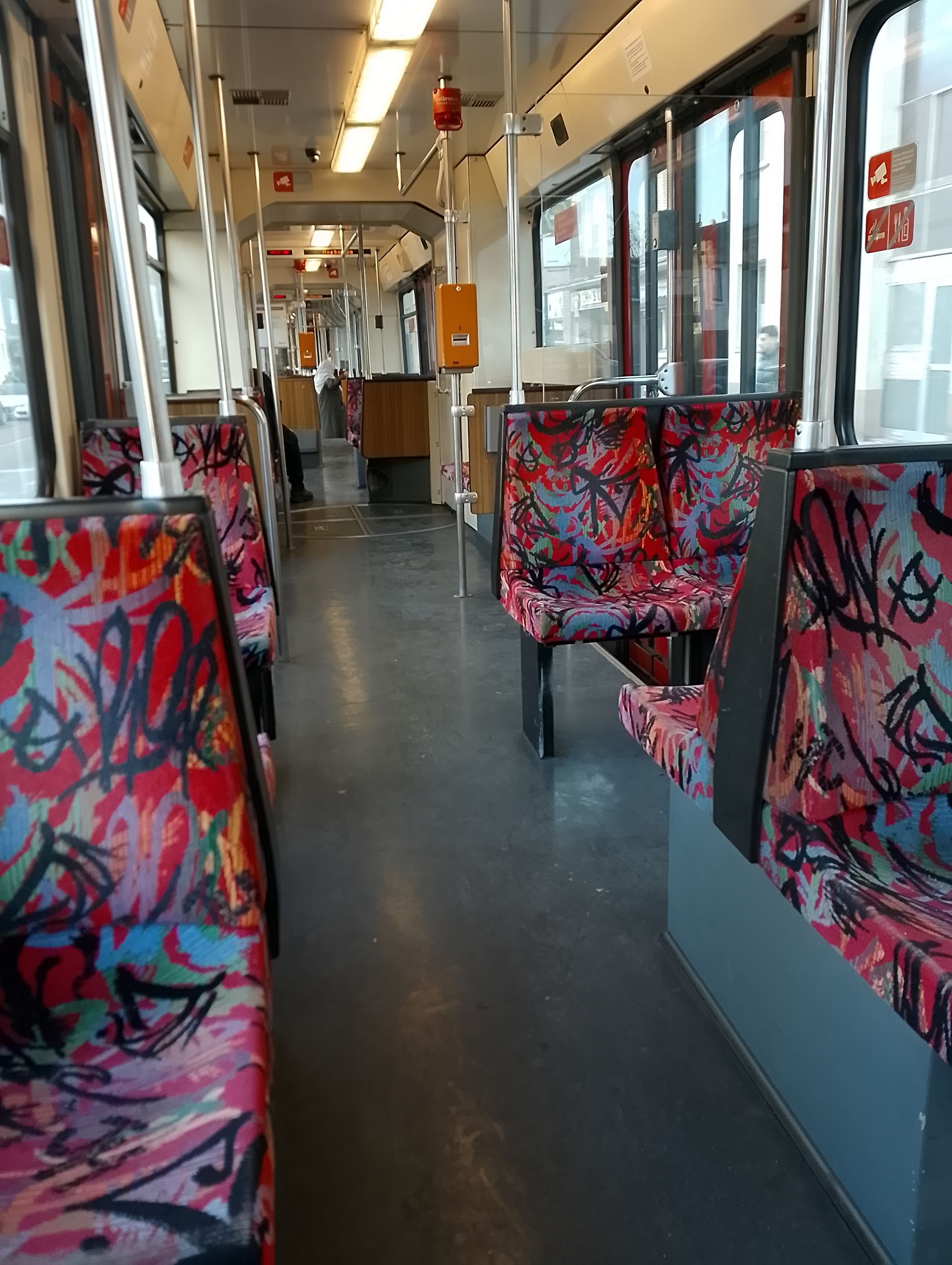 Straßenbahn DVG Leer durch Verspätung 