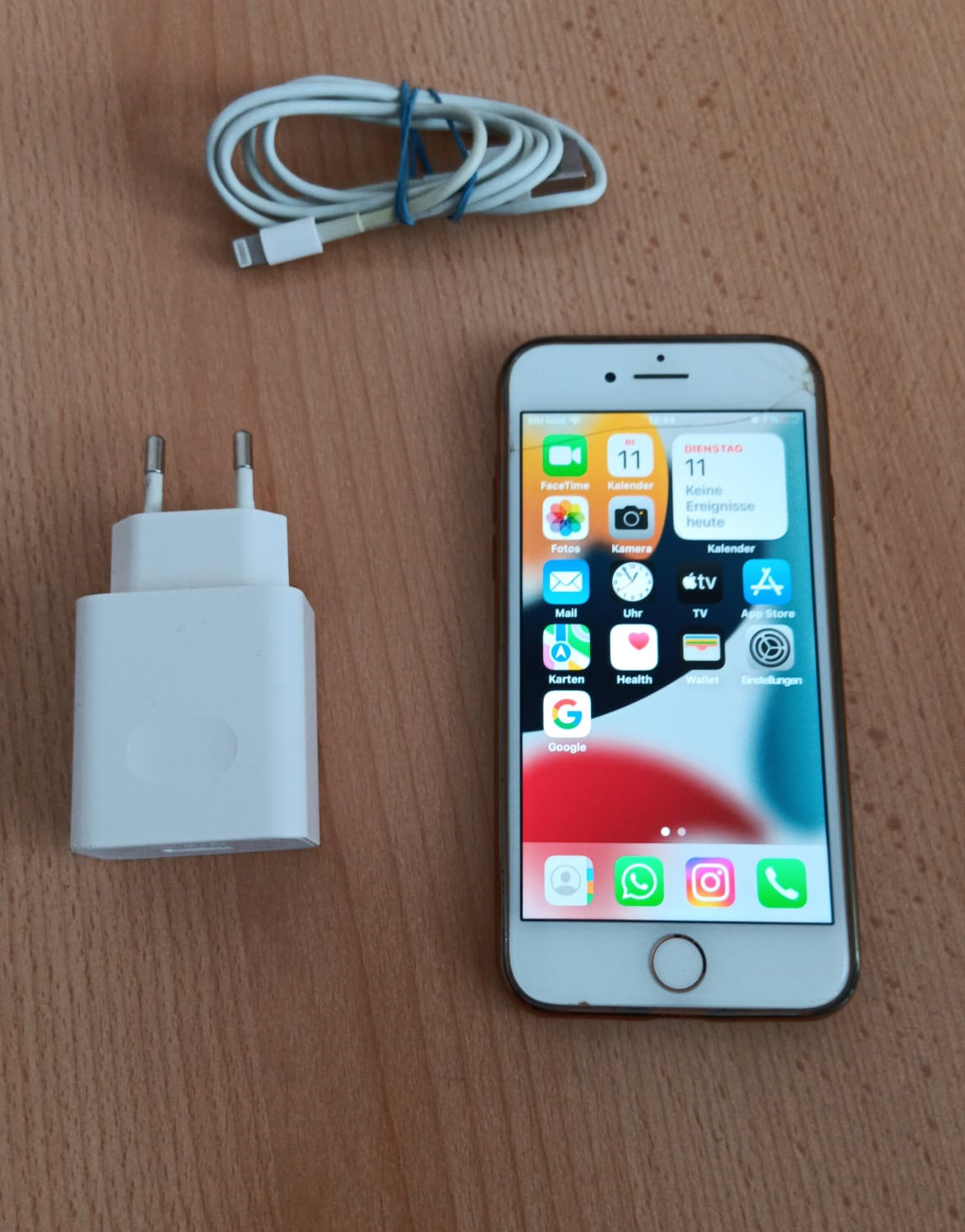 IPhone 8 Weiß Startbildschirm Display Hülle-Ladekabel-USB Kabel