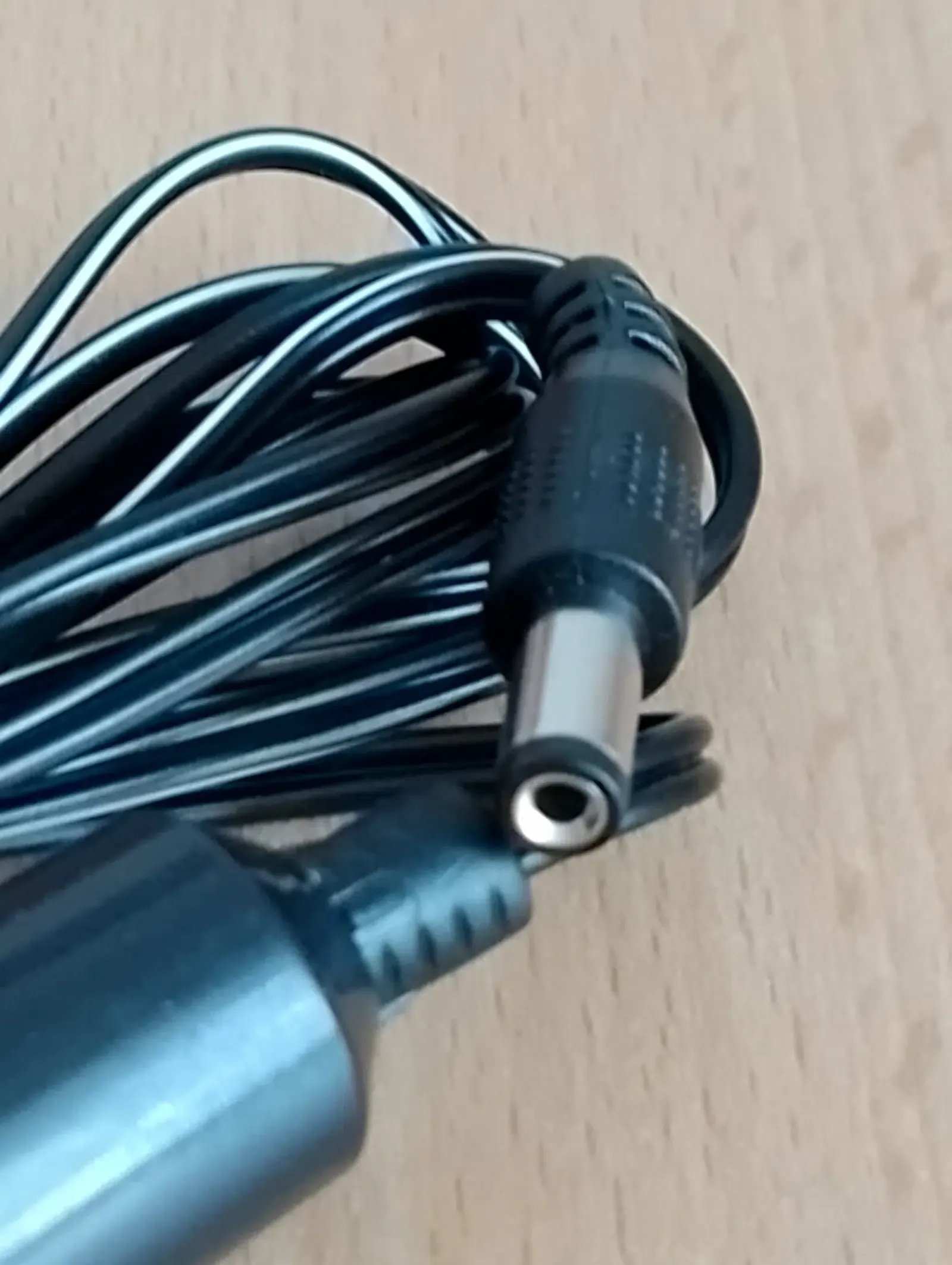 KFZ-Aufladekabel-Kompressor-Stecker